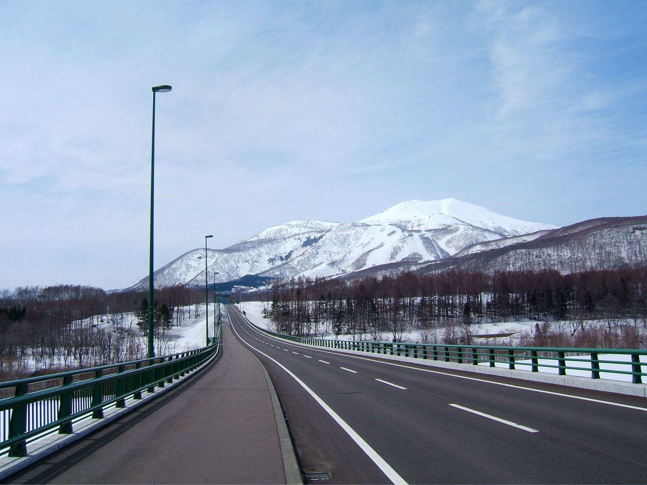 安努普利滑雪場雪道景色