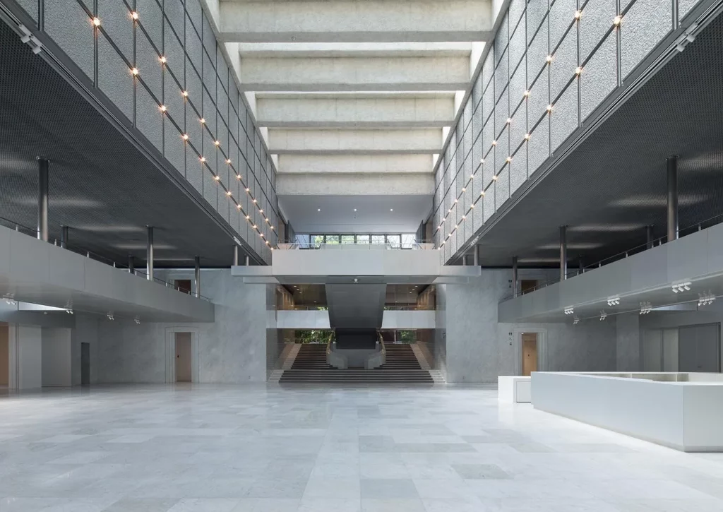 北九州市立美術館