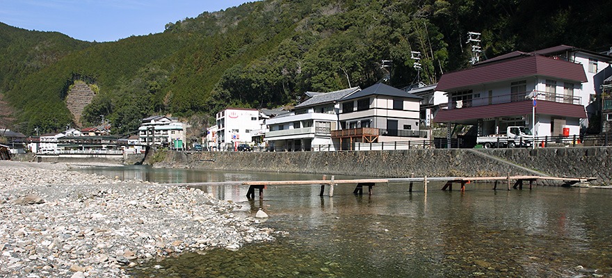 川湯溫泉