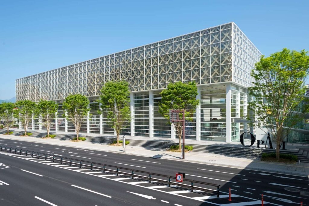 大分縣立美術館