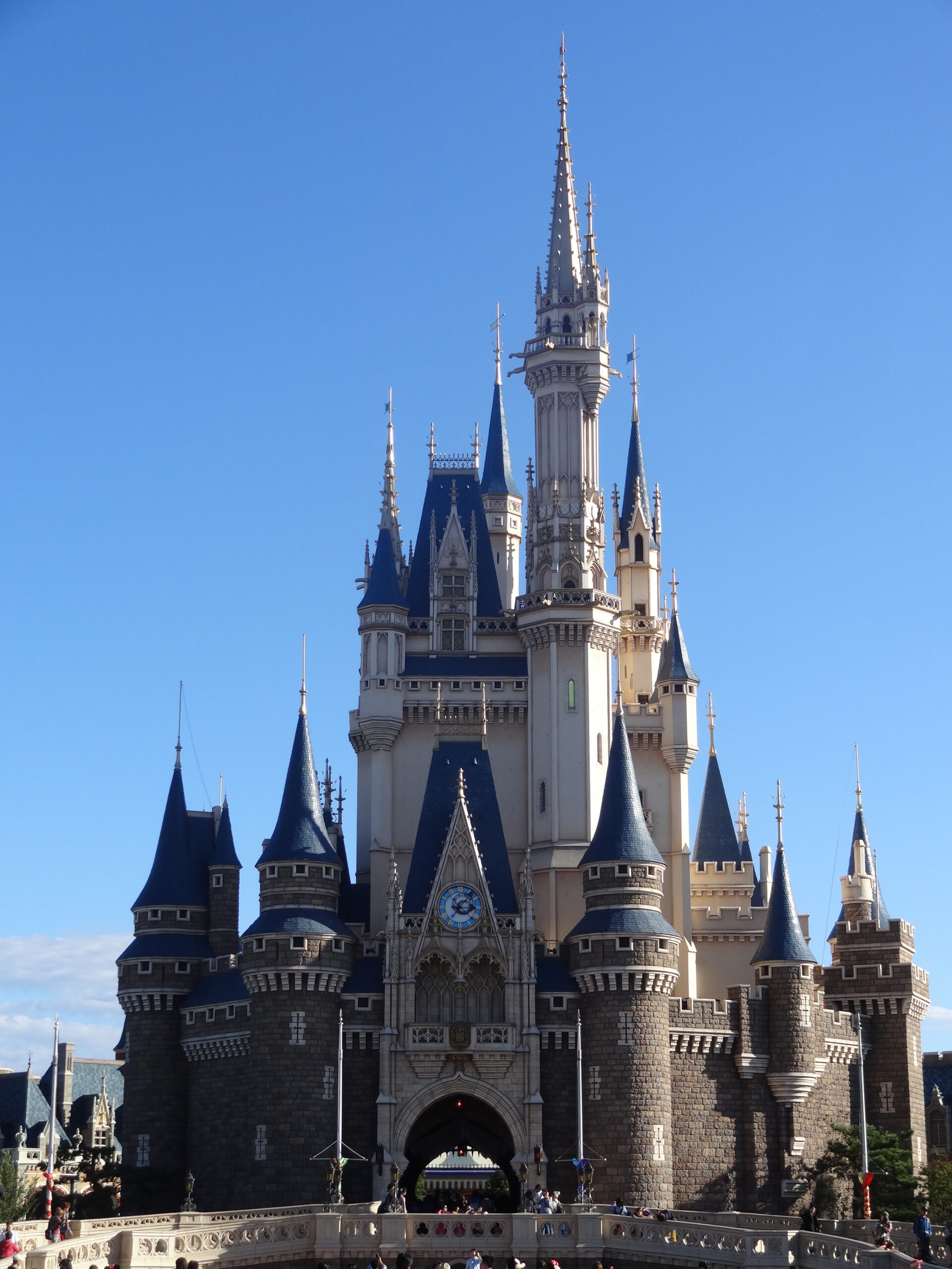 迪士尼光影匯和黑色世界- 香港好去處| 香港攝影景點| ImageJoy, image size:1920x2560