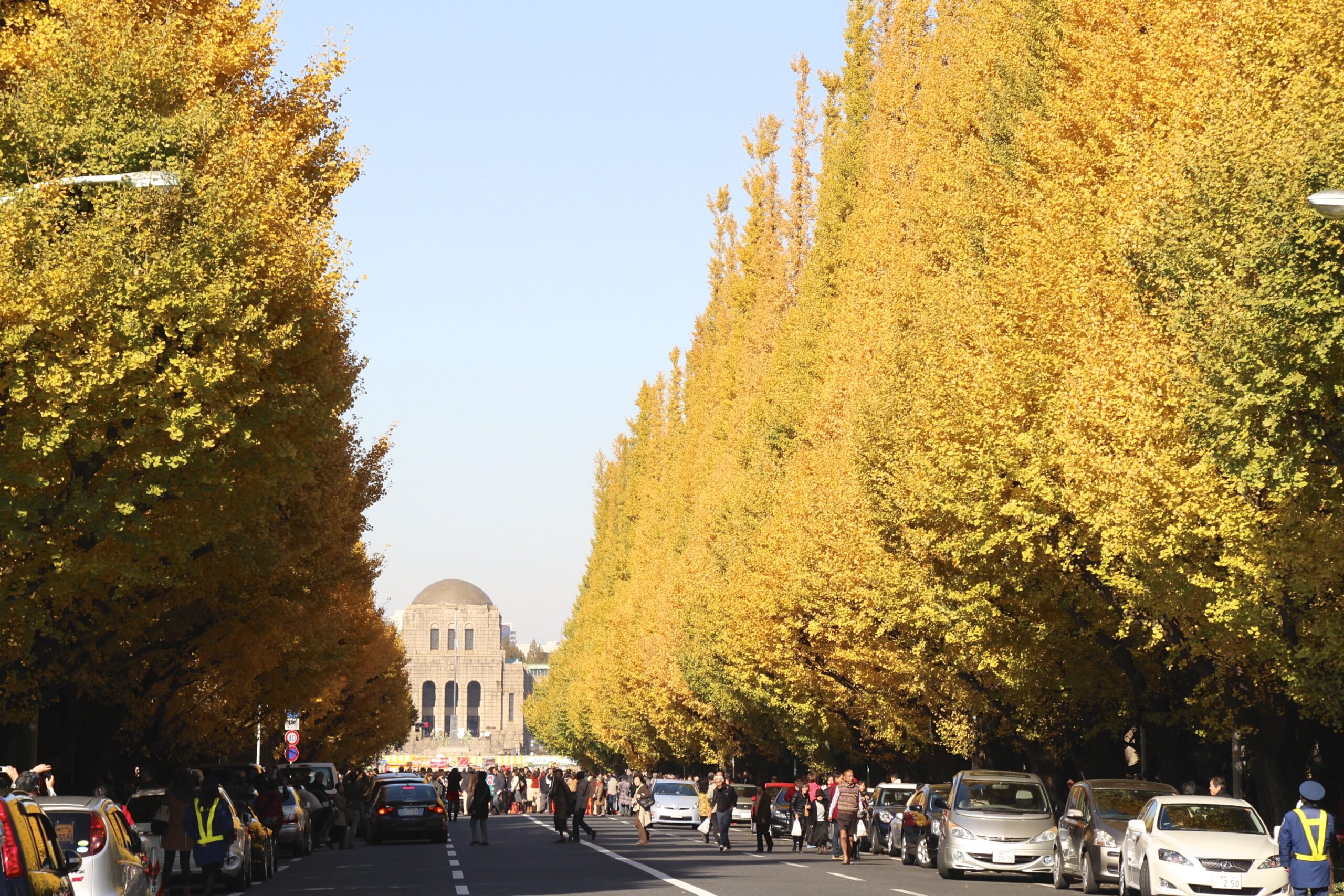 明治神宮外苑入口指示