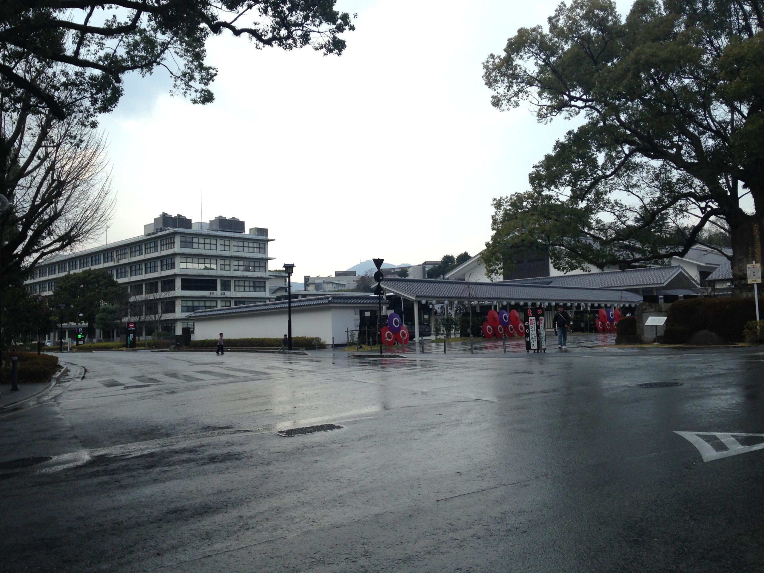 熊本城附近的櫻花場邊博物館