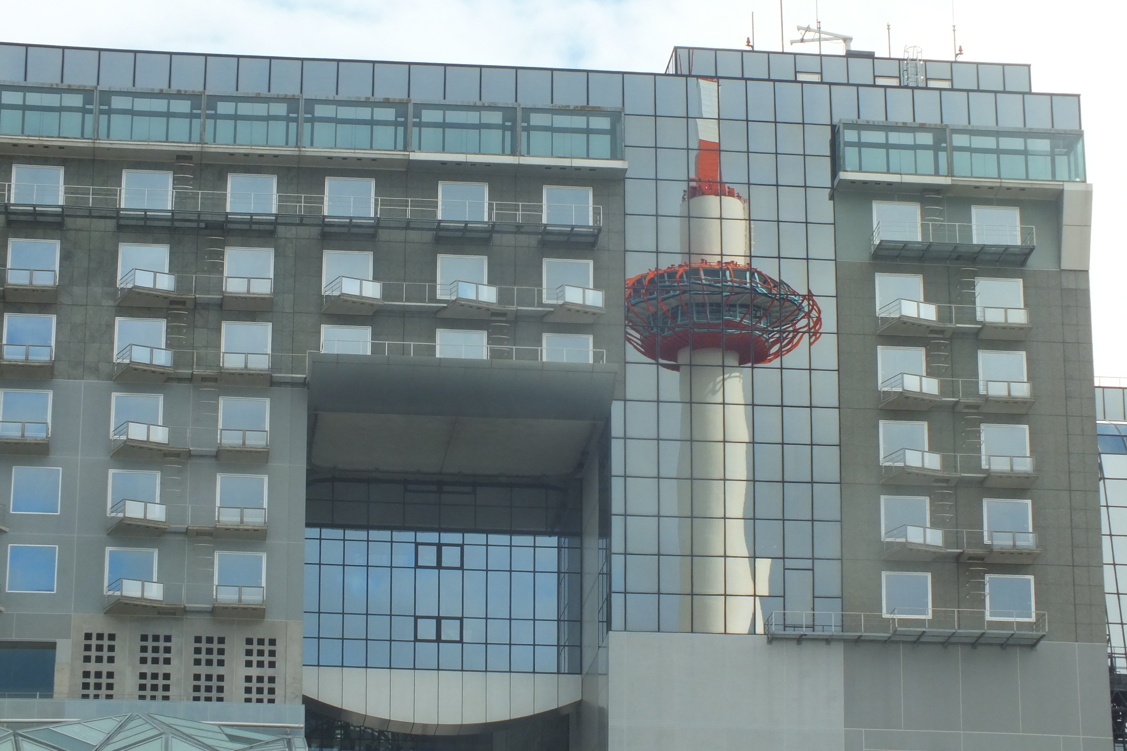 京都站大樓夜景