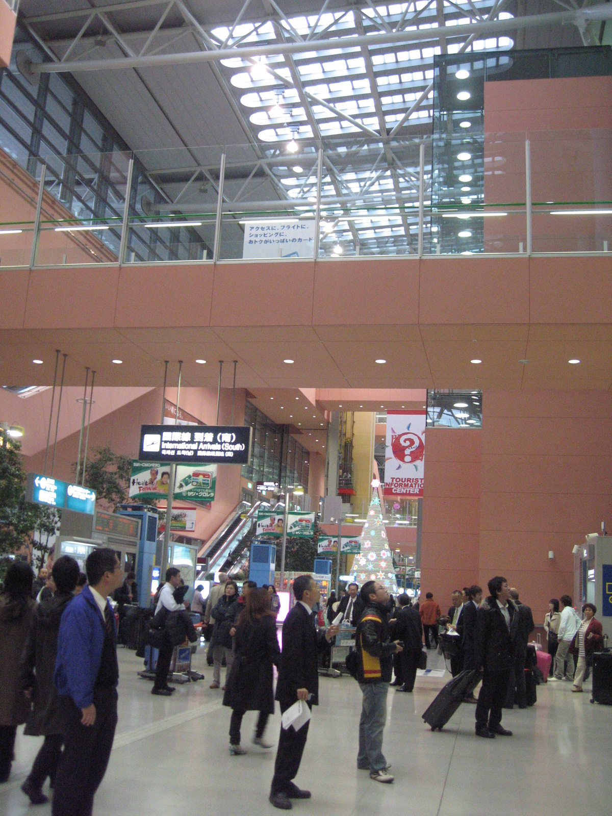 關西國際機場，到達大廳