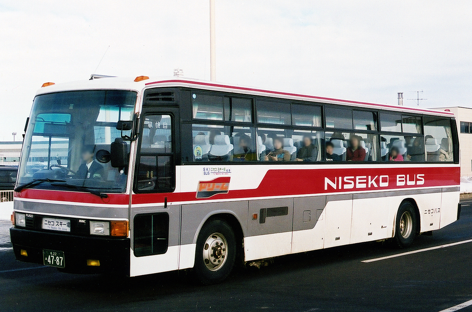 新雪谷 FUSO P-MS725S 巴士