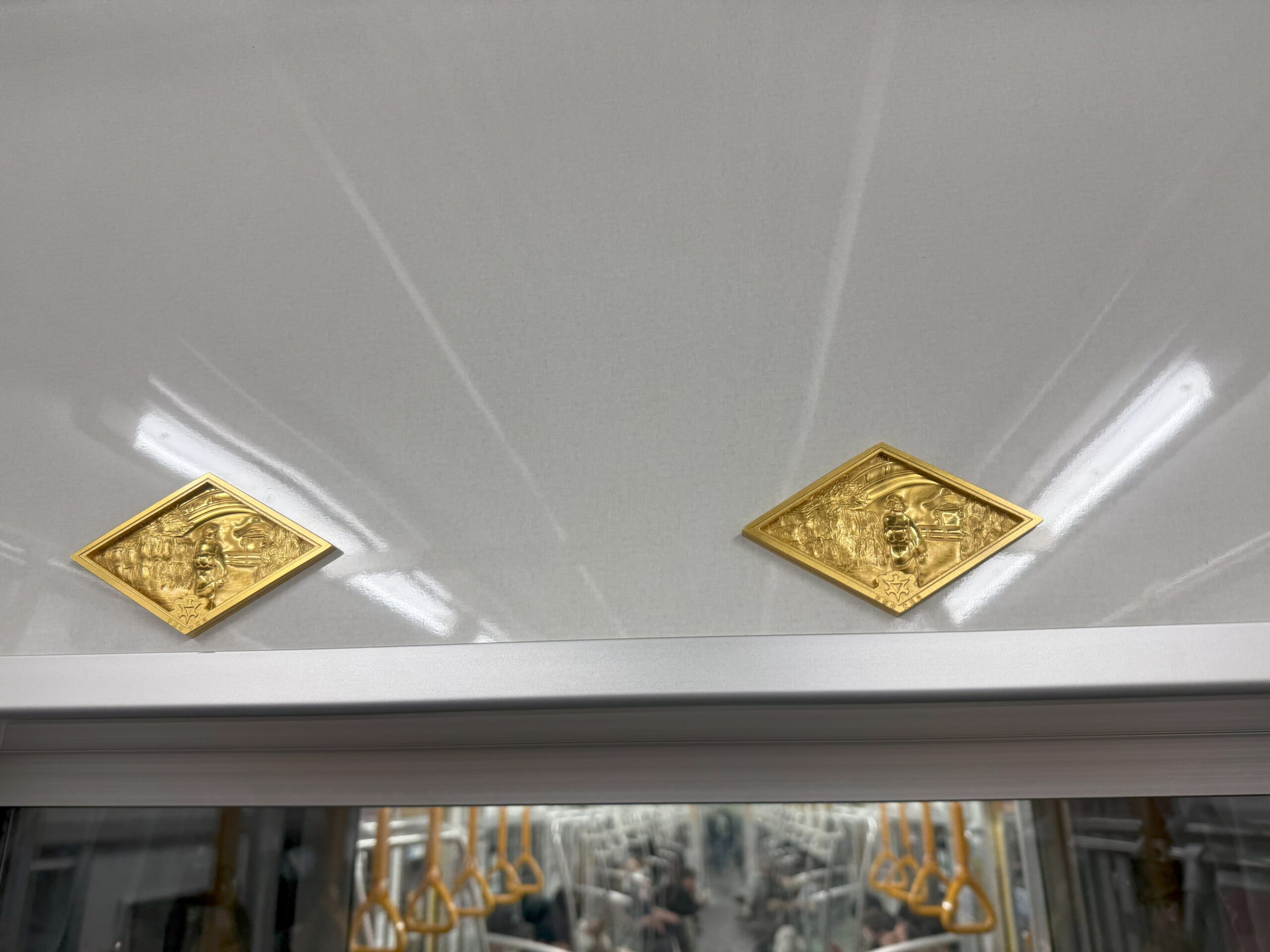 京都地鐵浮雕作品