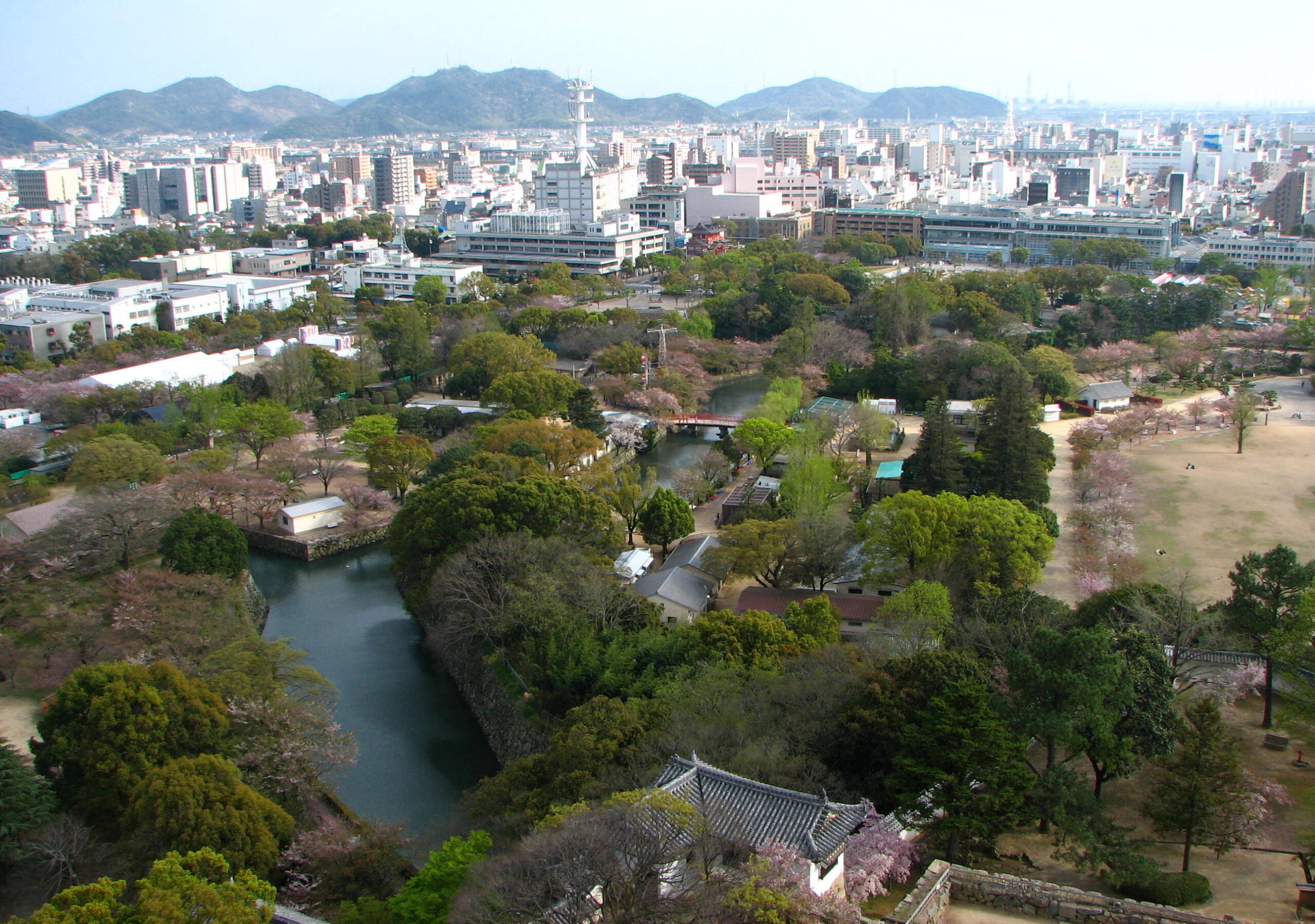 Himeji Zoo with castle view