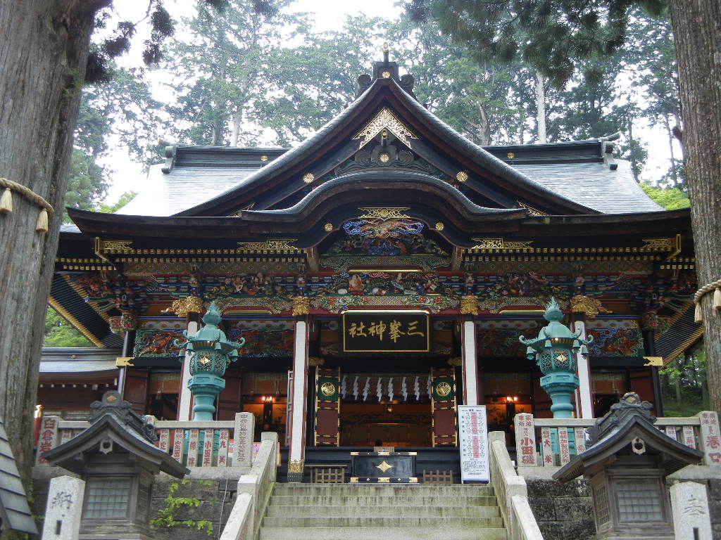 三峰神社拜殿