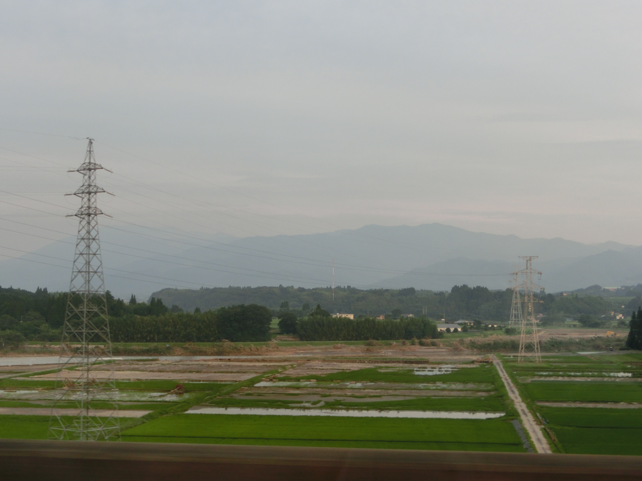 九州高速公路上的球磨川人吉景觀