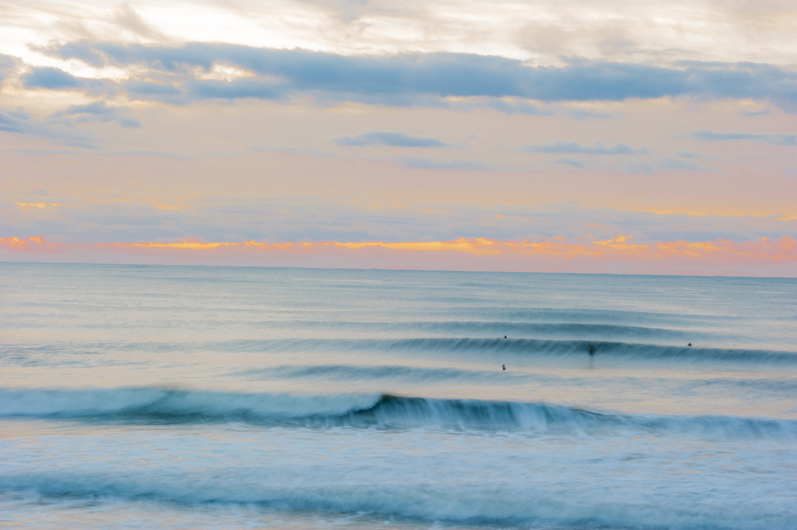 初日出衝浪景觀