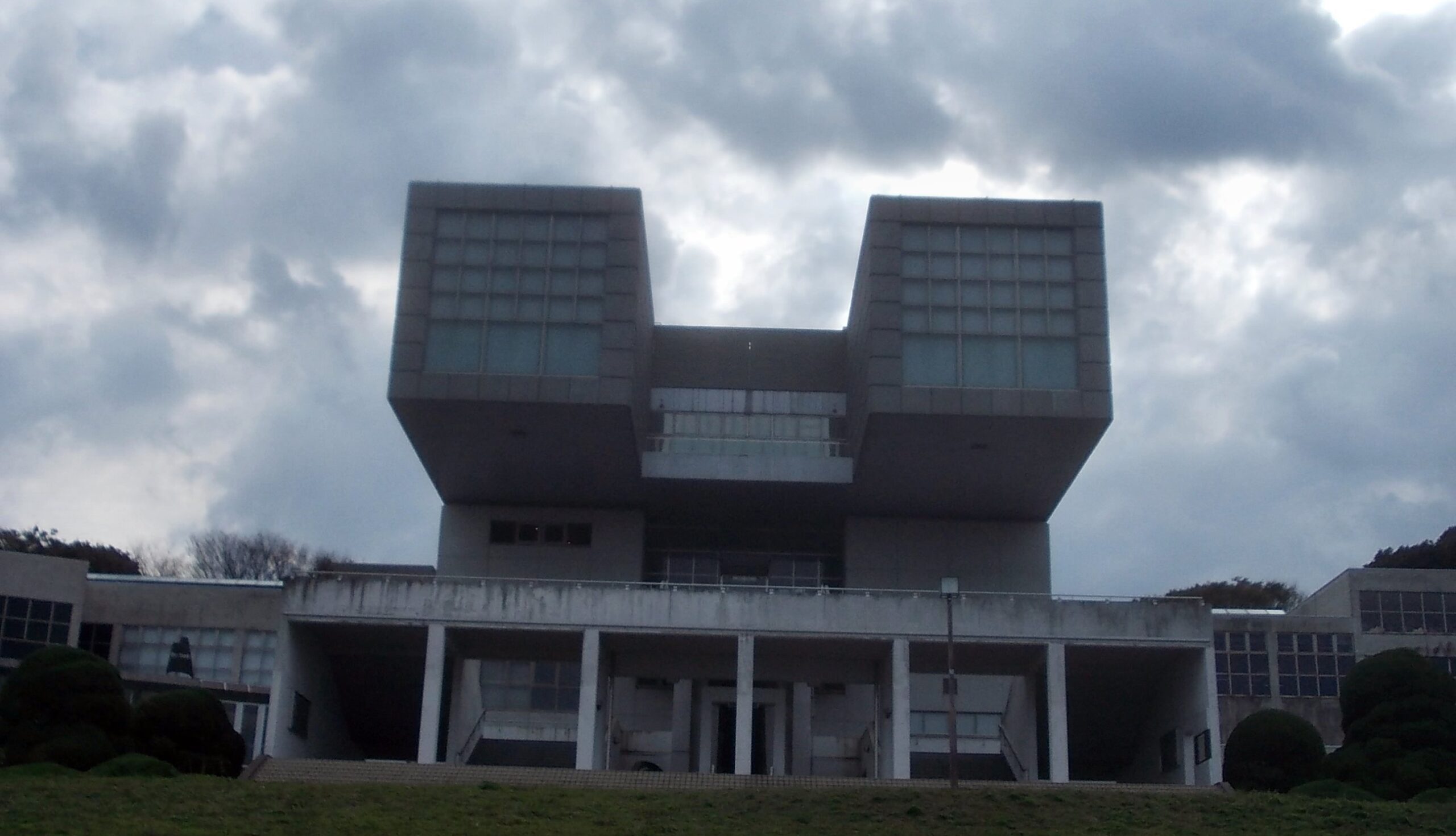 北九州市立美術館 01