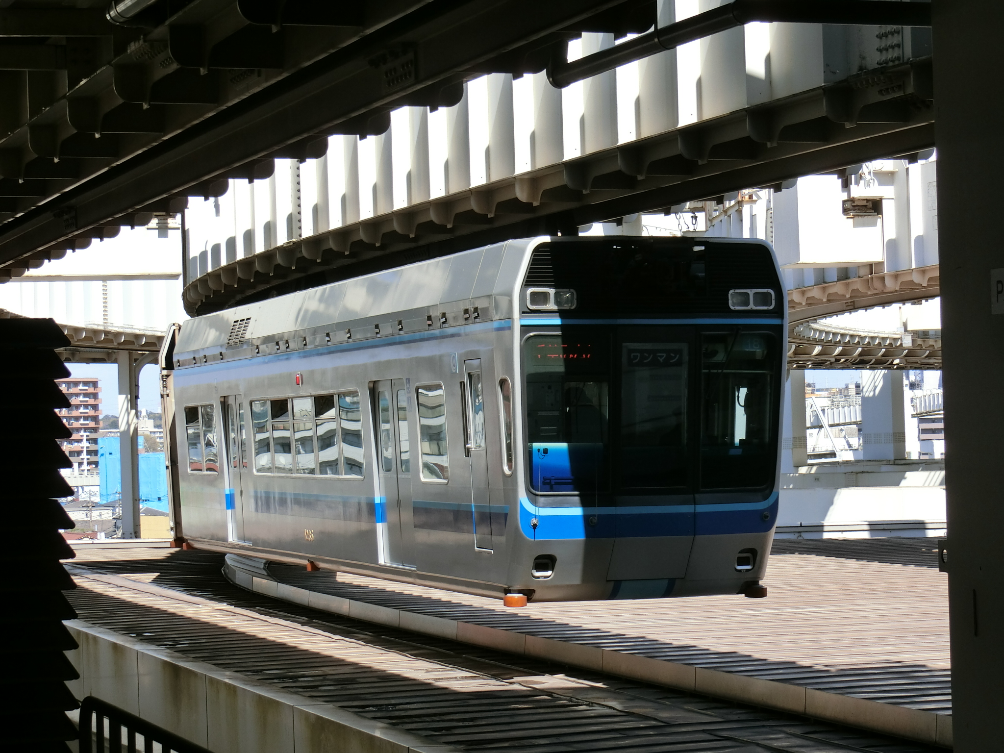 千葉都市單軌電車1000形