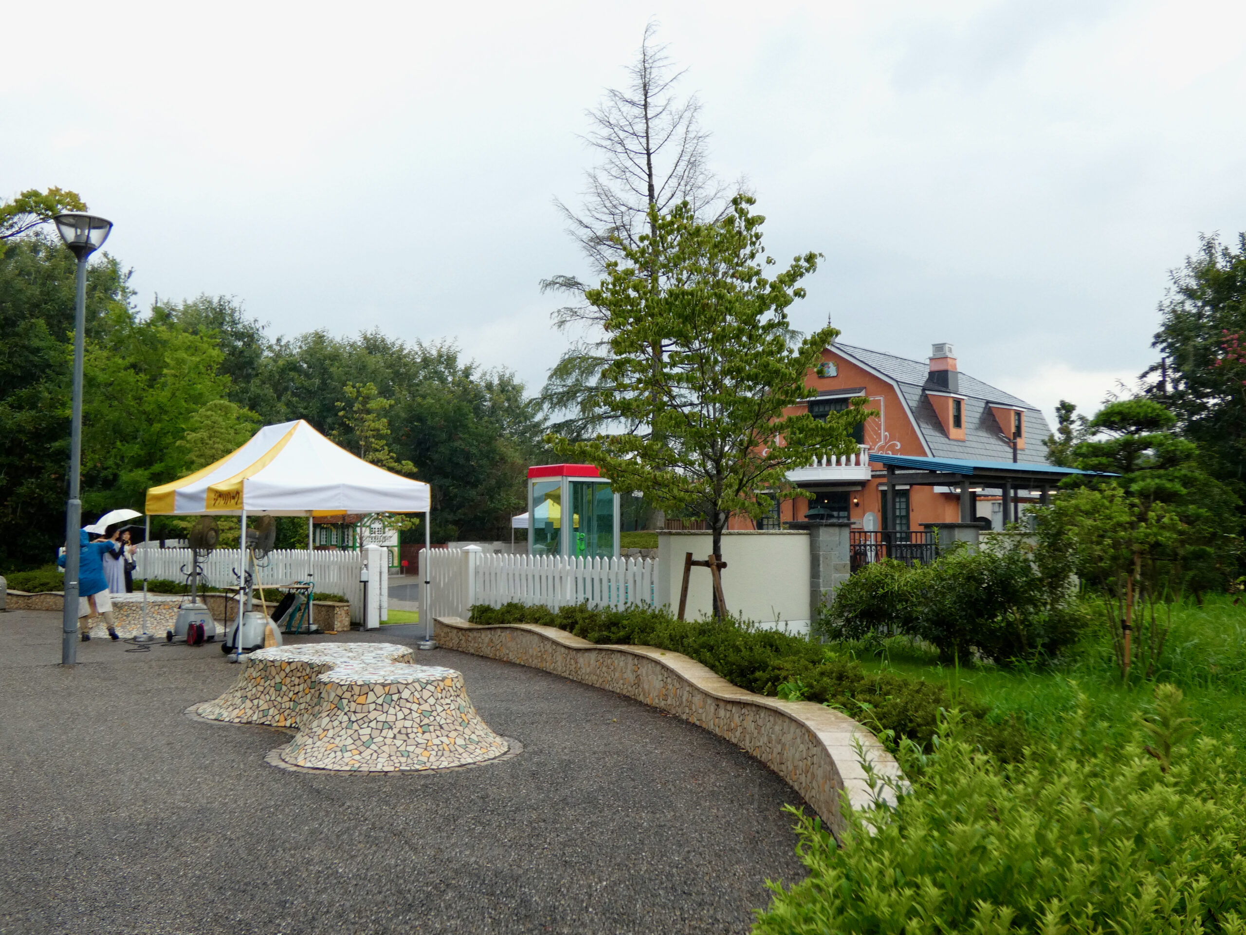 吉卜力樂園青春之丘入口