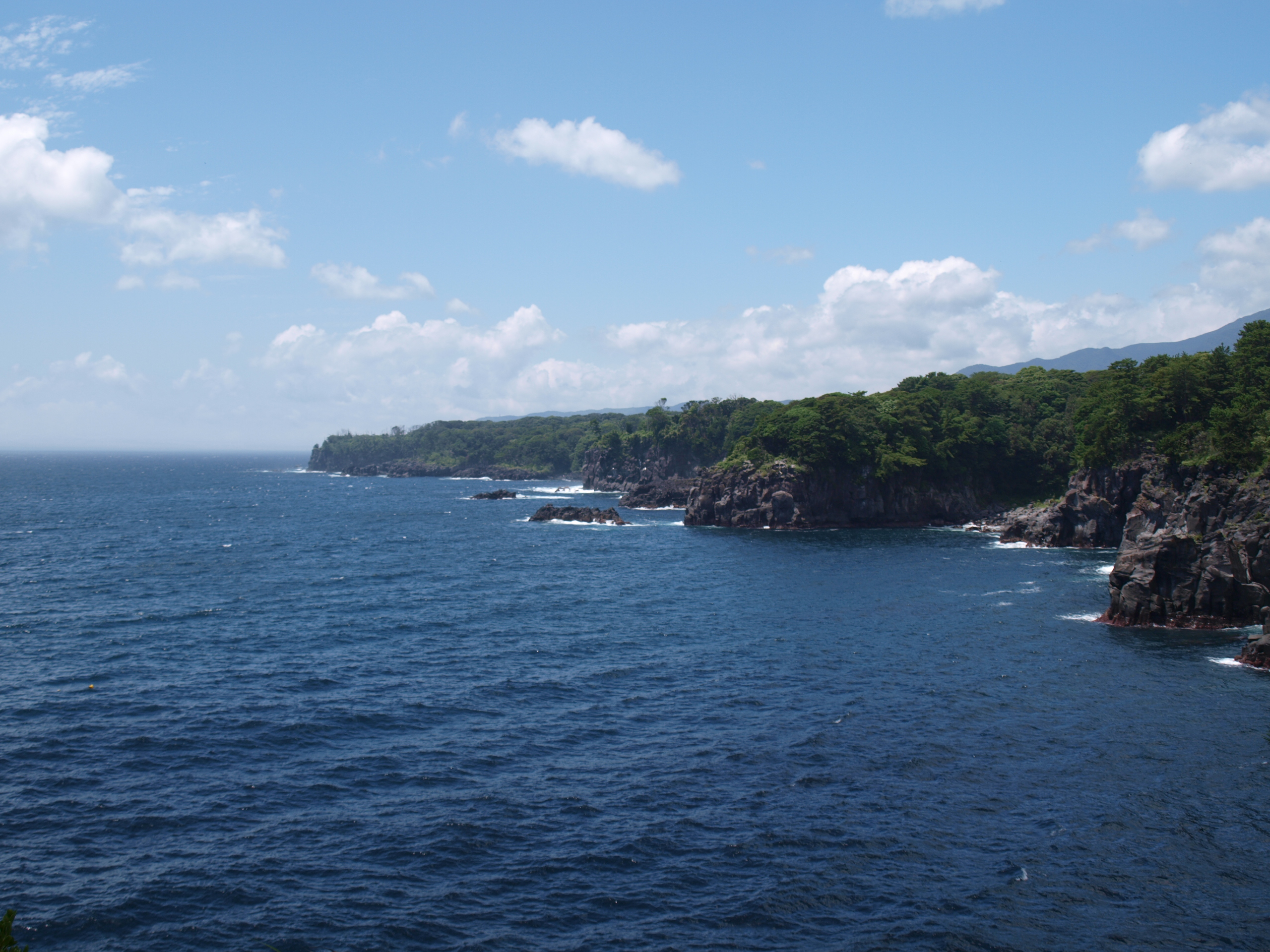 城崎海岸懸崖與吊橋