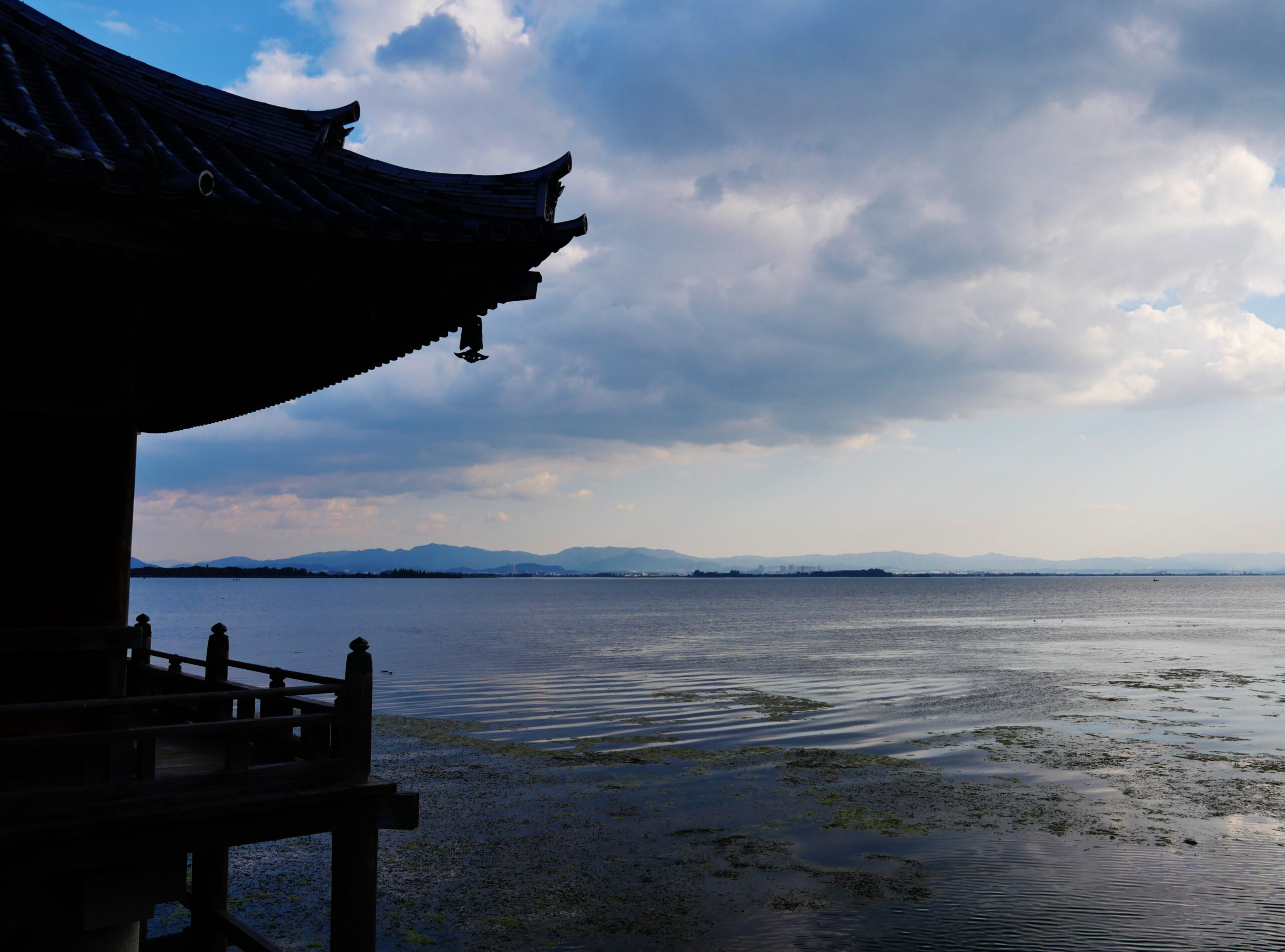 大津萬月寺浮木堂眺望琵琶湖景色