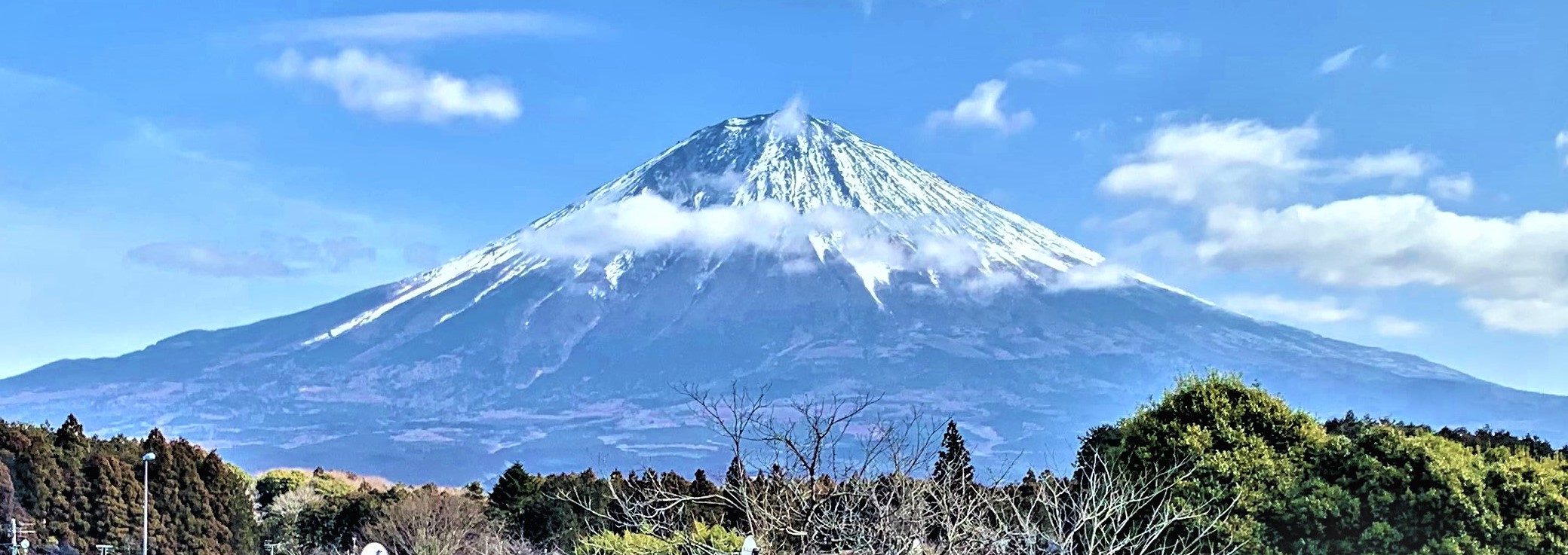 富士山，從白糸瀑布眺望