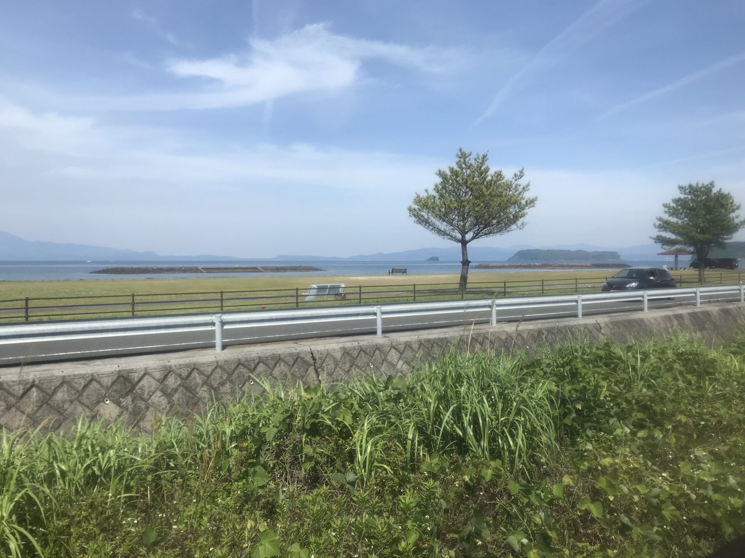 從宮谷濱車站拍攝的知林加島