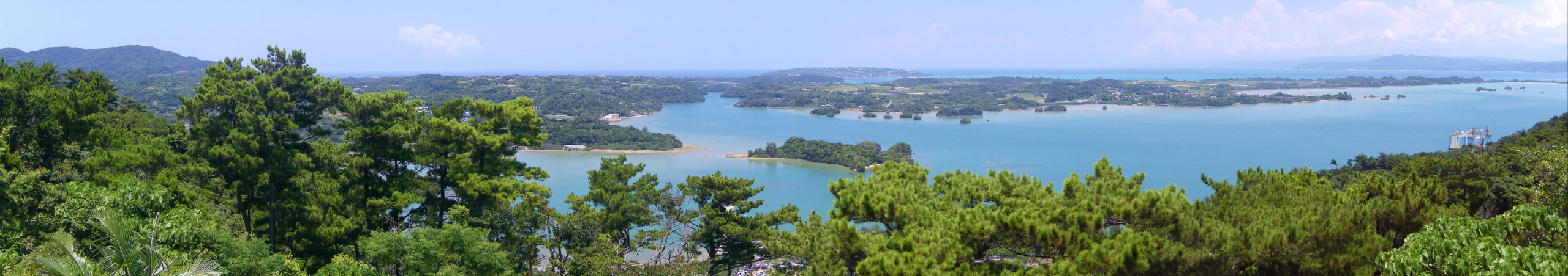 從嵐山眺望邊野古內海全景