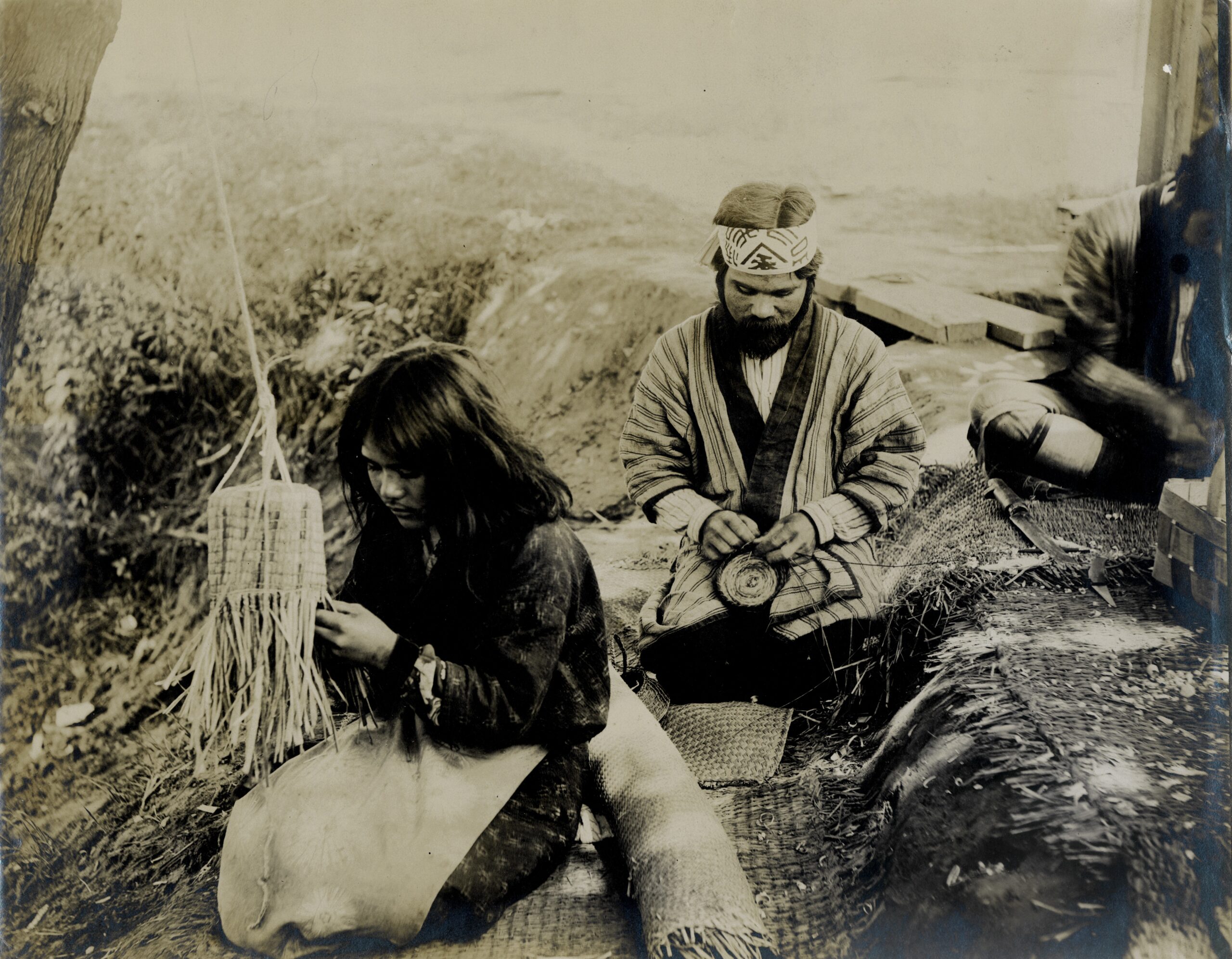 日本北海道愛奴族手工藝品