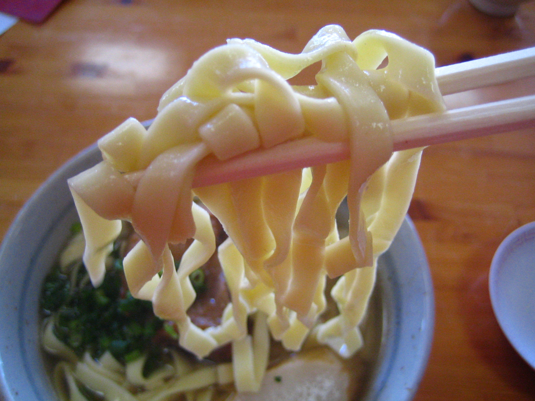 沖繩市的淺草麵特寫