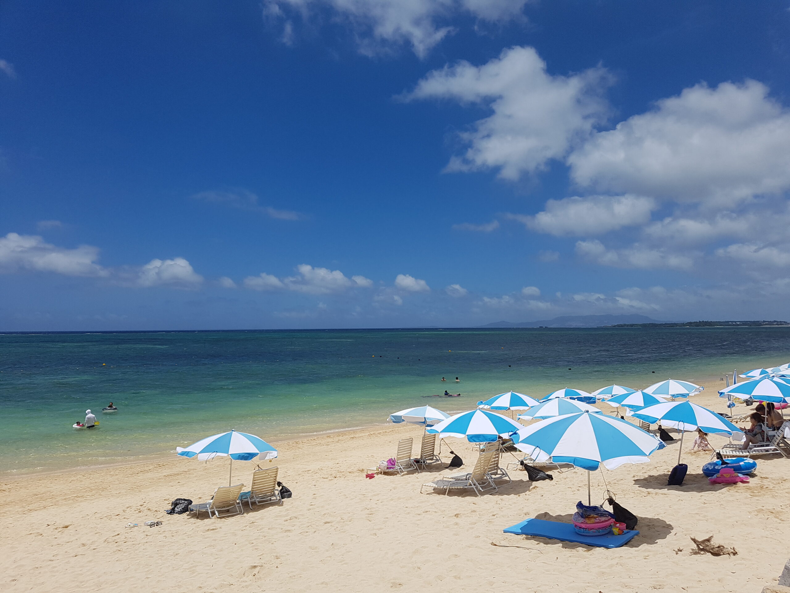 沖繩海灘陽光美景