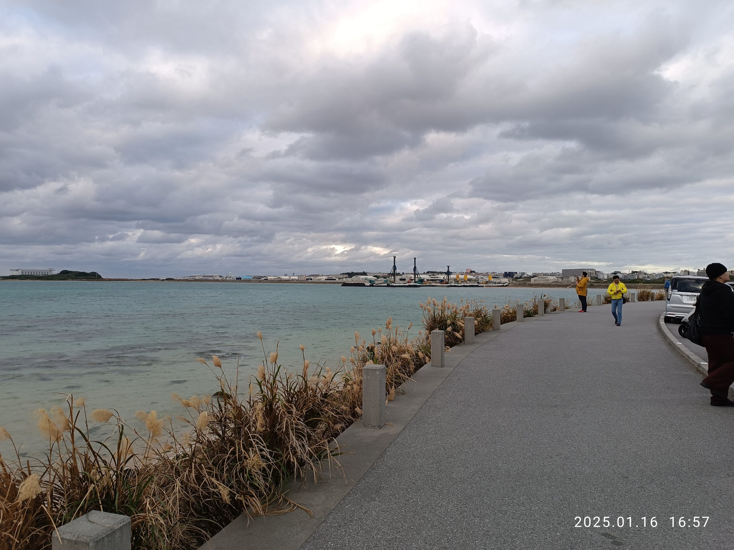 沖繩豐見城市琉球瀨長島海景跑道景觀
