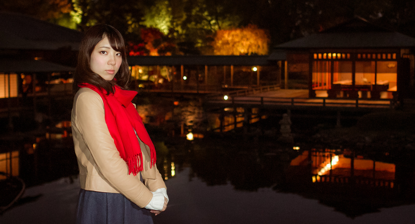 白鳥庭園秋季光影