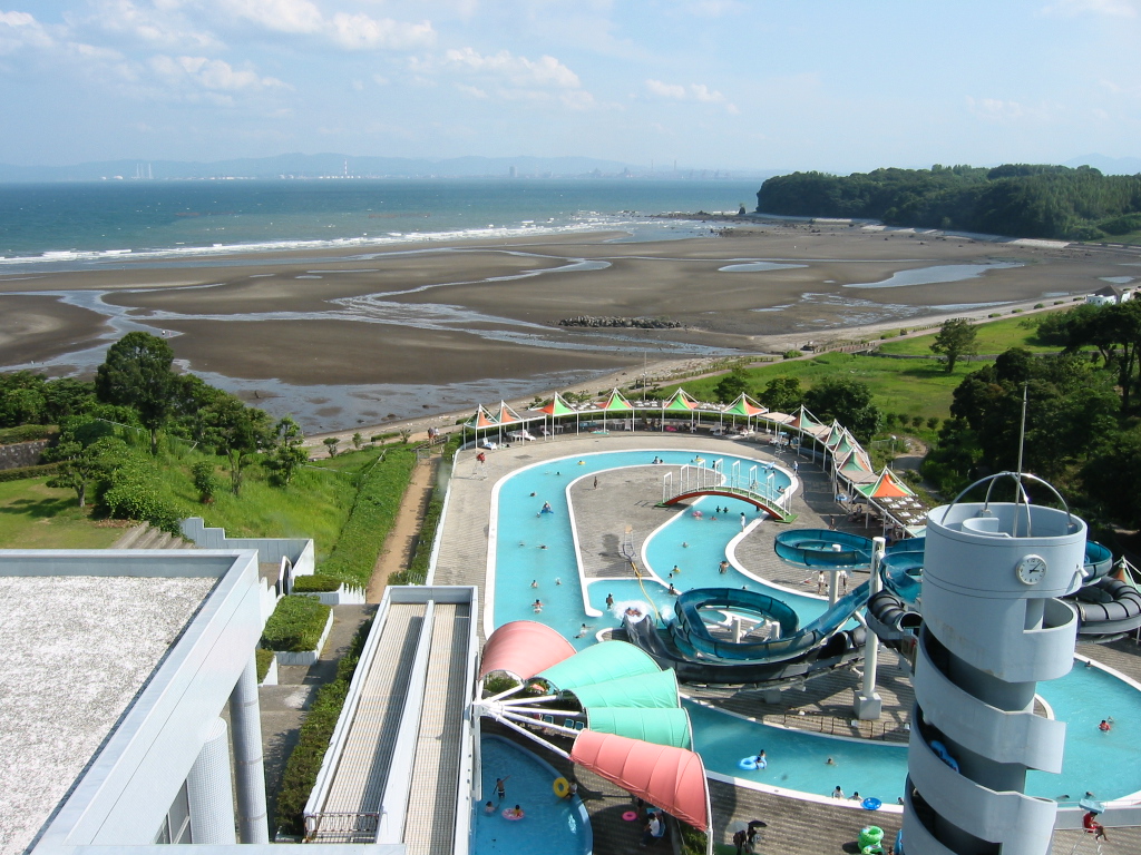 糸賀濱海濱公園海岸與泳池
