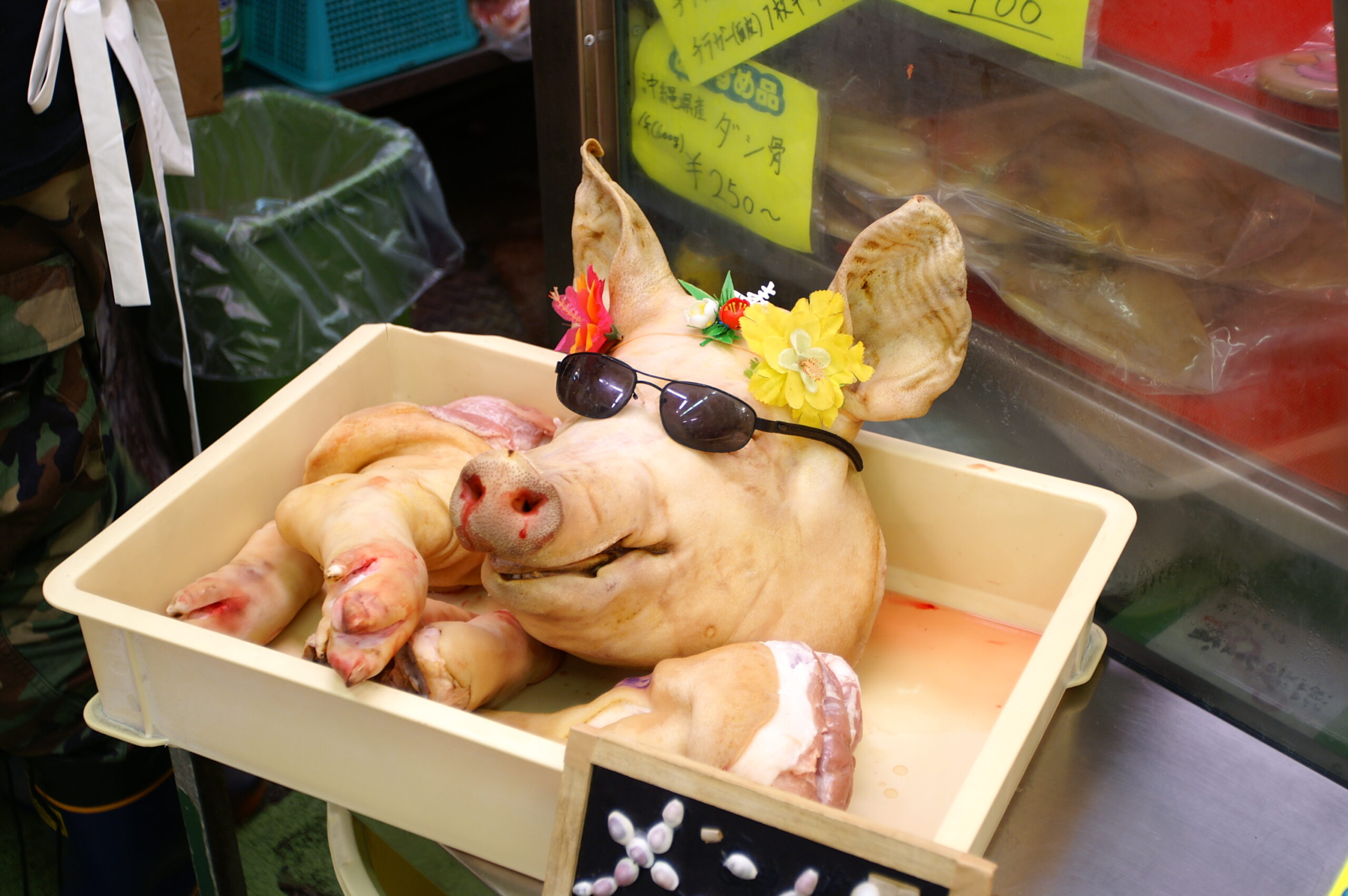 那霸牧志公共市場肉店