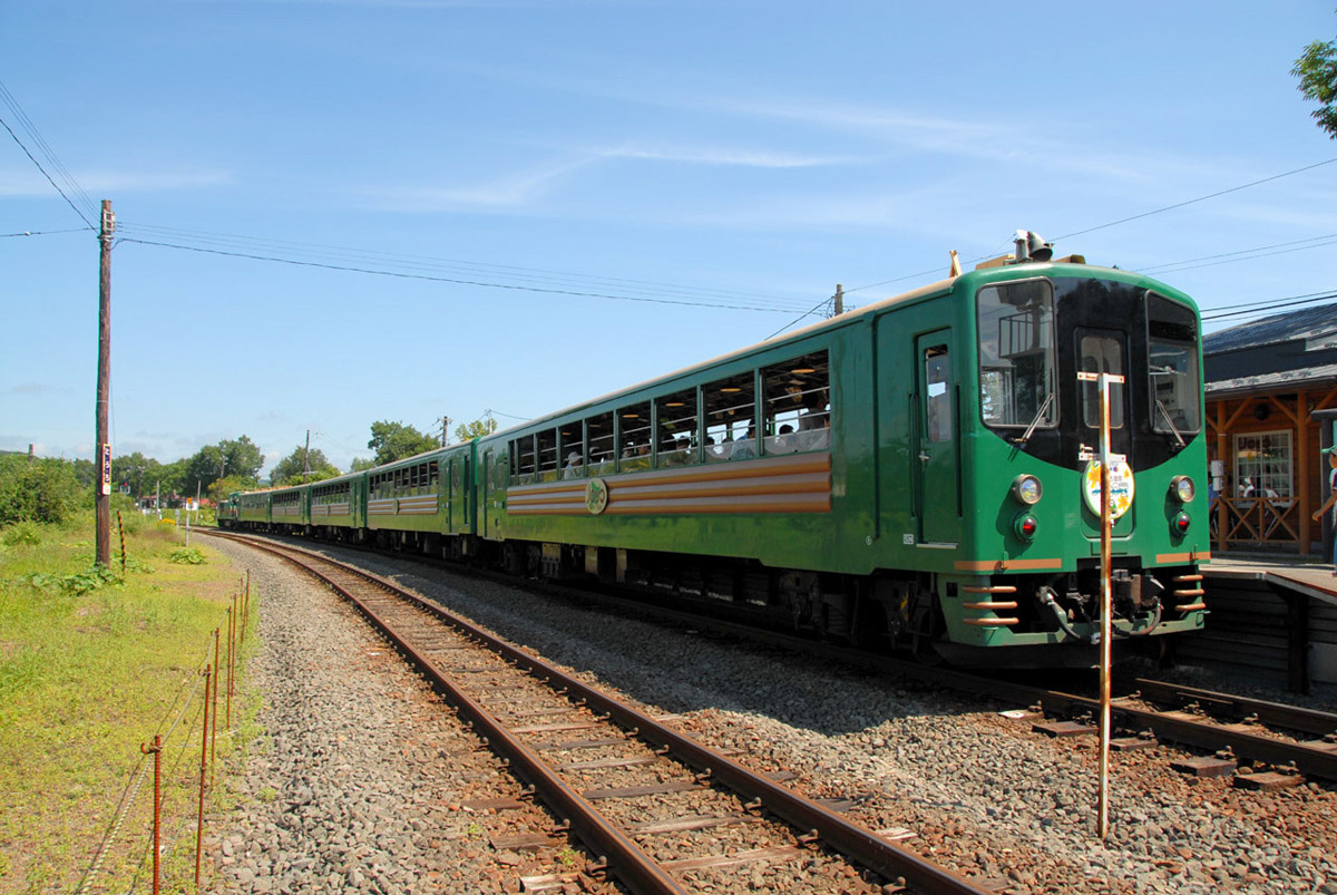 釧路濕原野路小火車在鳥棲站