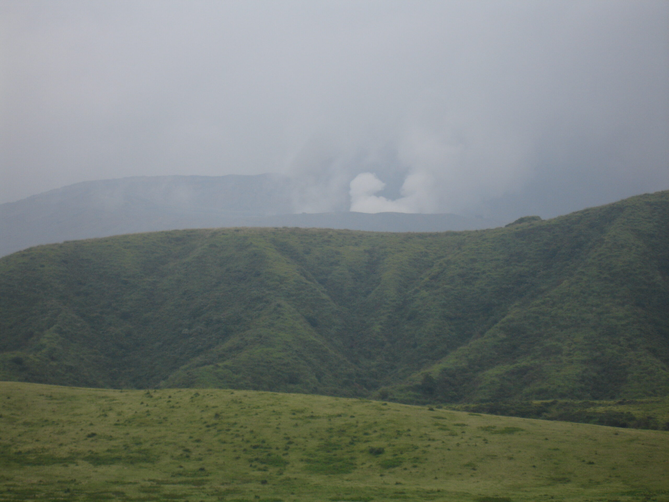 阿蘇山草千里全景圖
