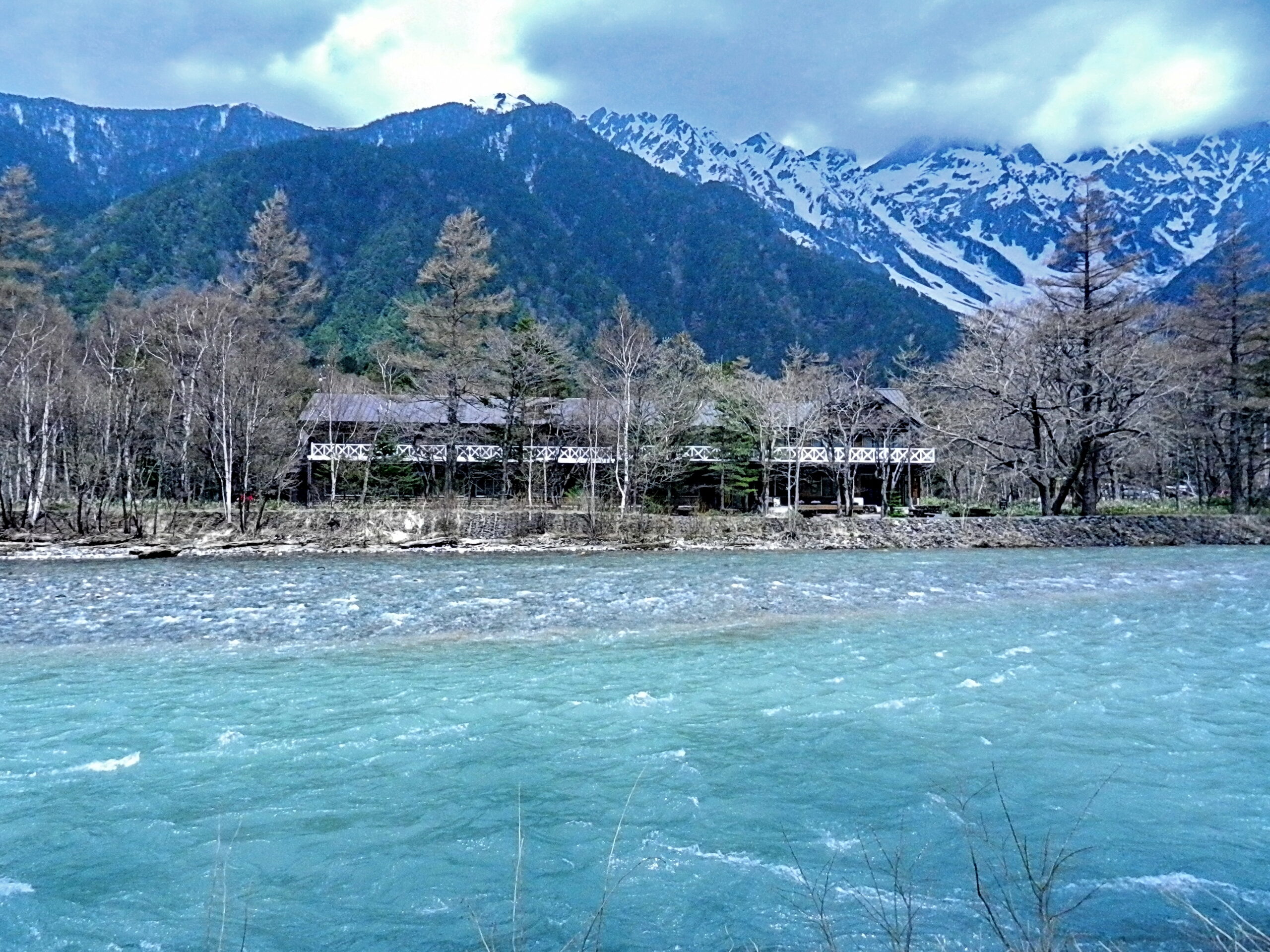 上高地西糸屋山莊全景圖