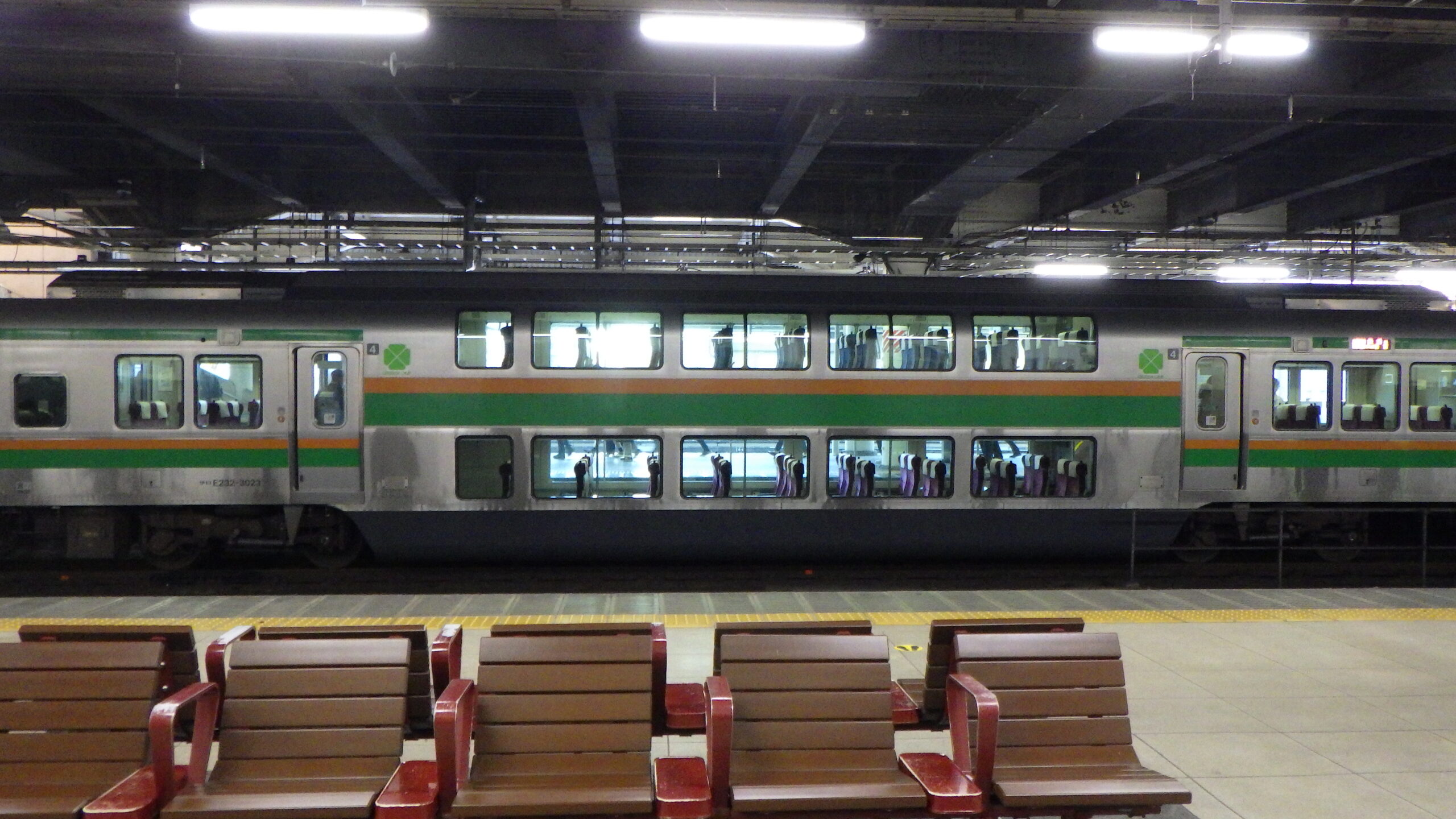 北陸新幹線綠色車廂座位