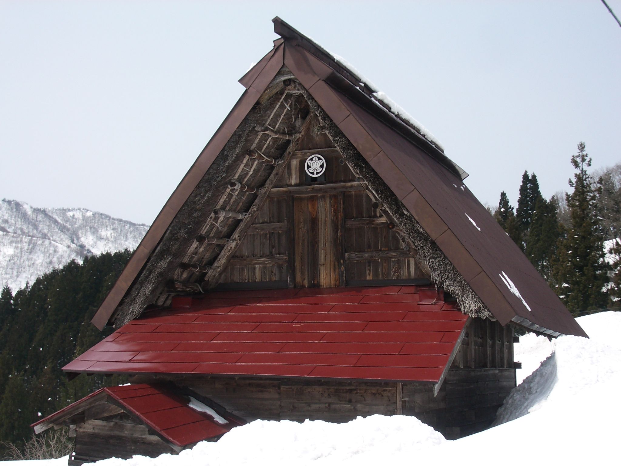 合掌造傳統茅草屋頂小屋