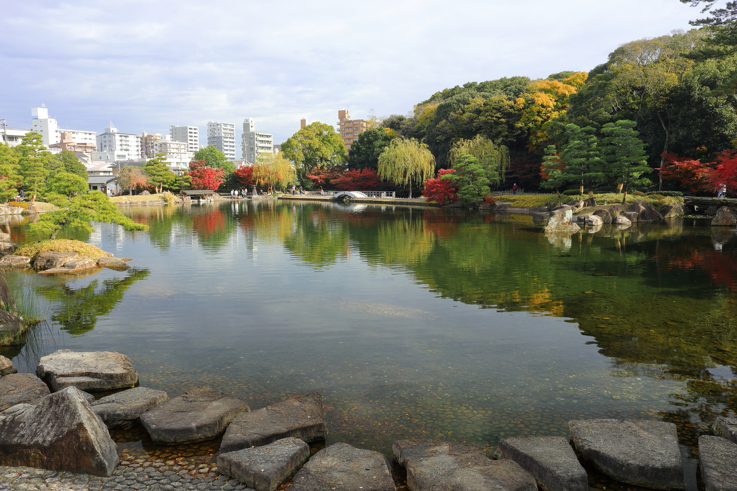 德川園龍泉湖，名古屋市東區德川町