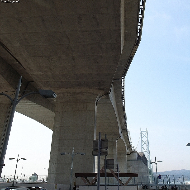 明石海峽大橋橋墩