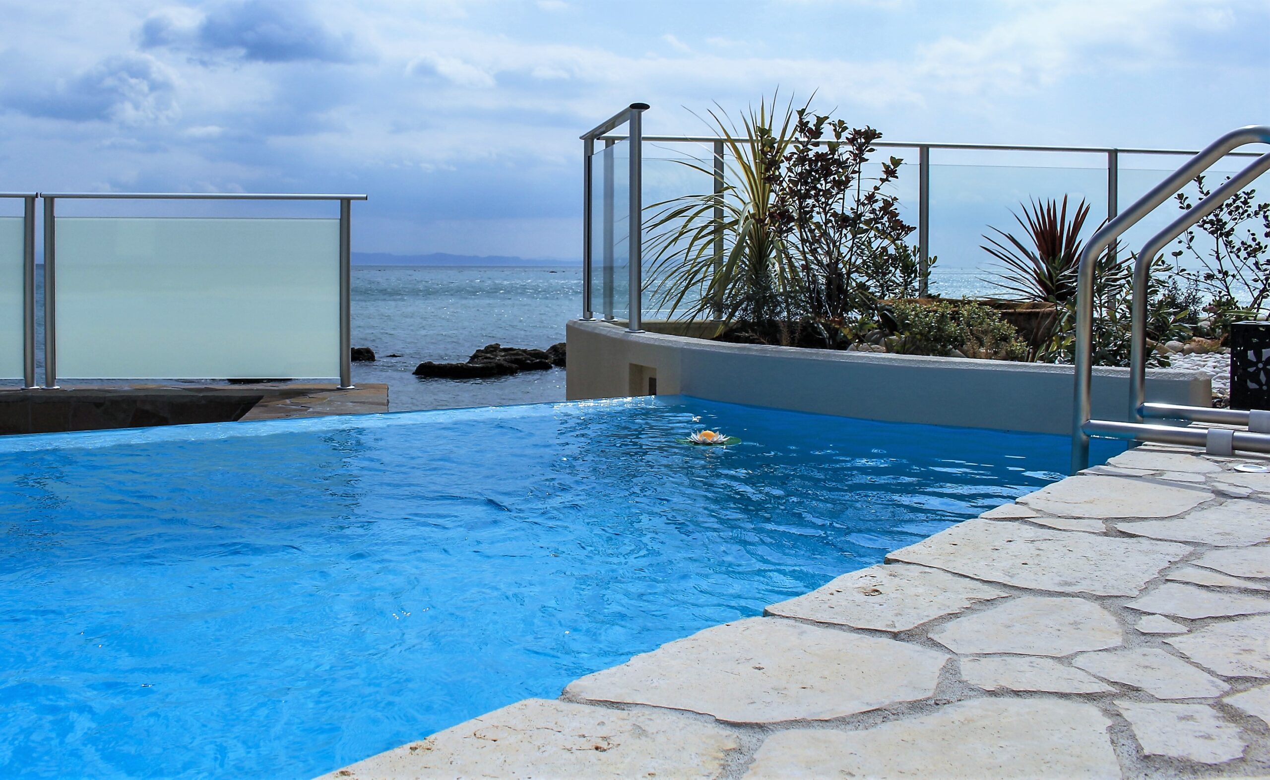 無限泳池 - 夢時光別墅，淡路島