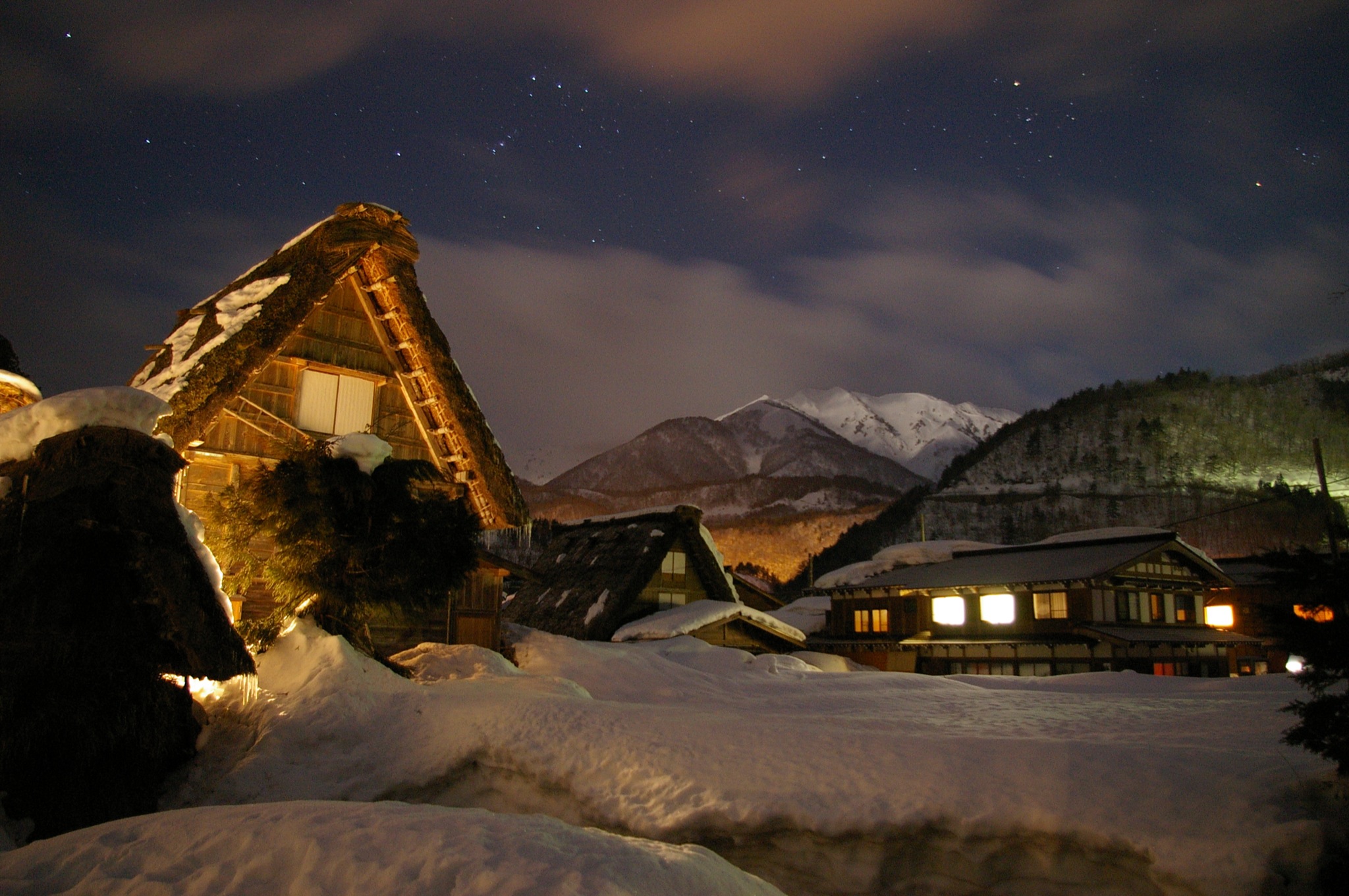 白川鄉夜景 - Flickr - 津田