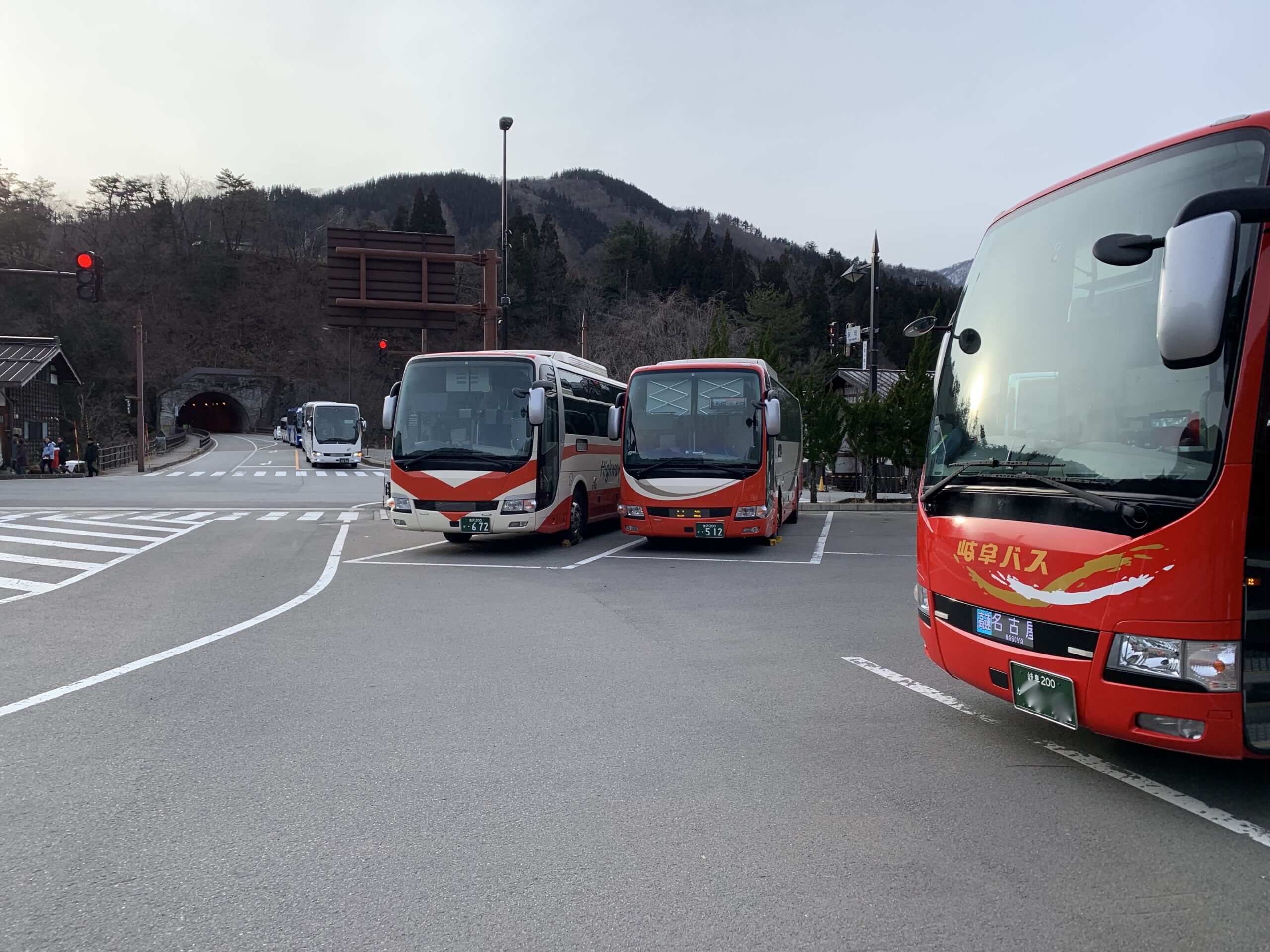 白川鄉巴士站和周邊街景