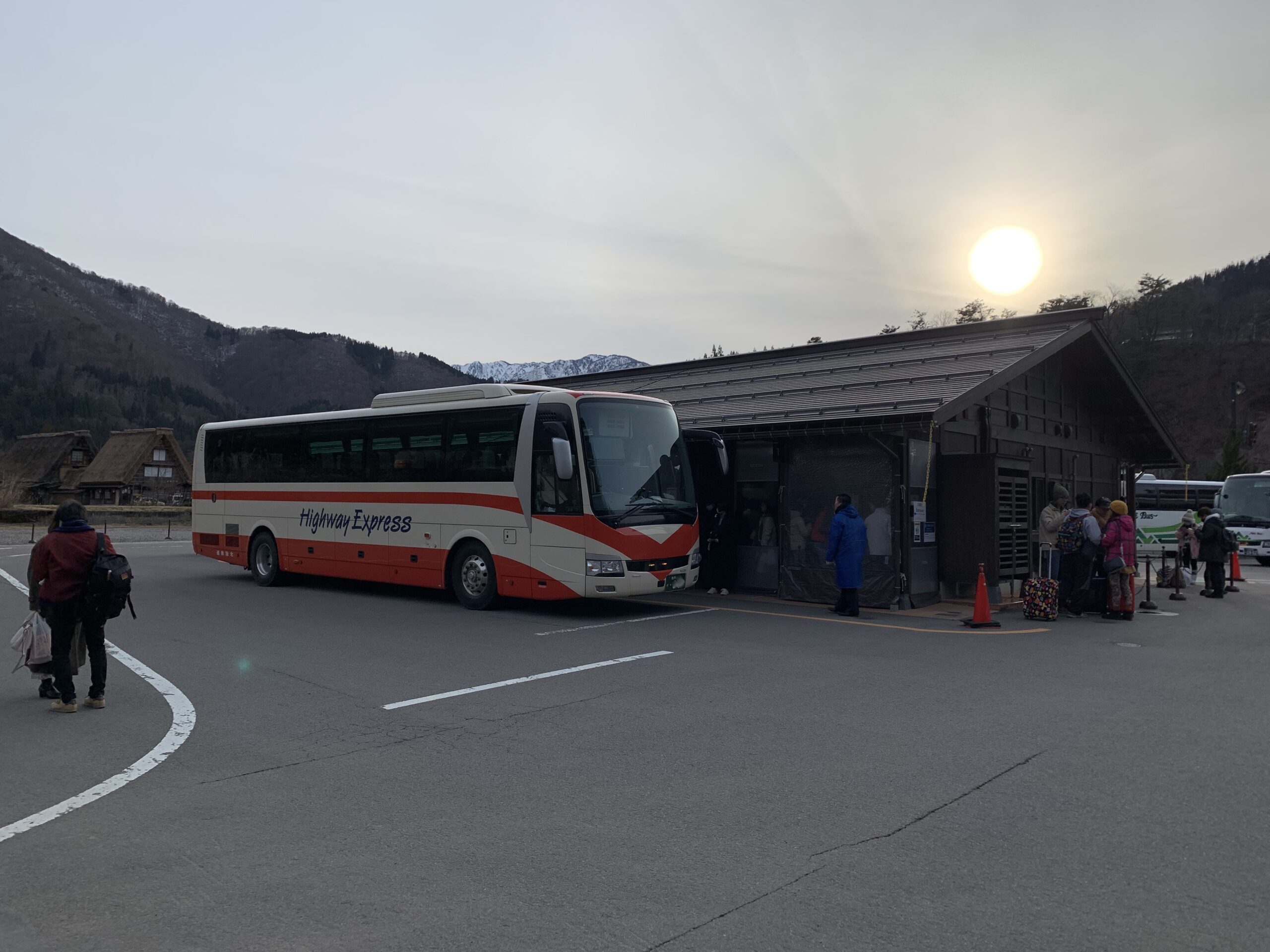 白川鄉巴士站場景 01