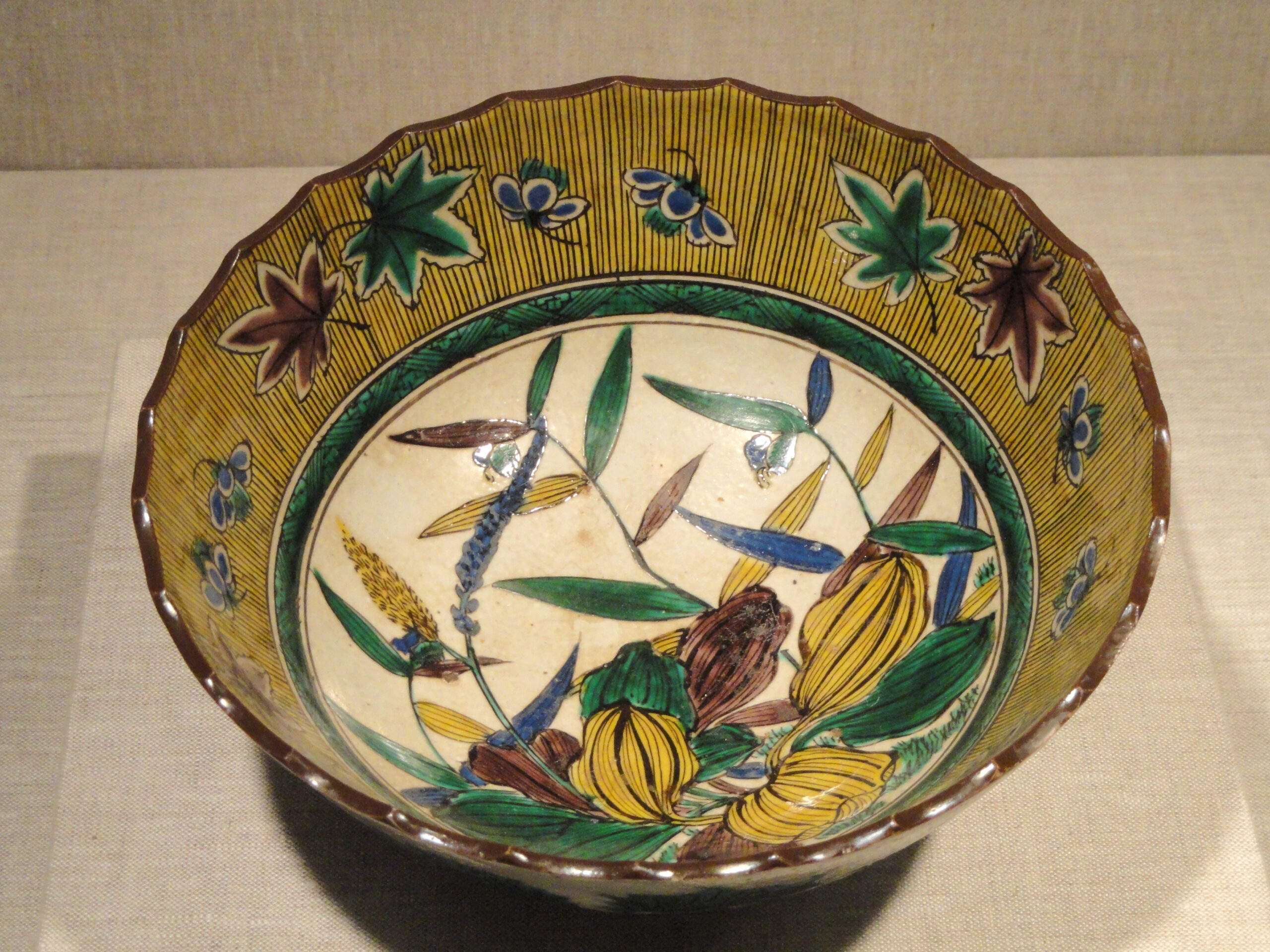 約1825年 日本九谷風格甜點托盤 - 芝加哥藝術博物館藏