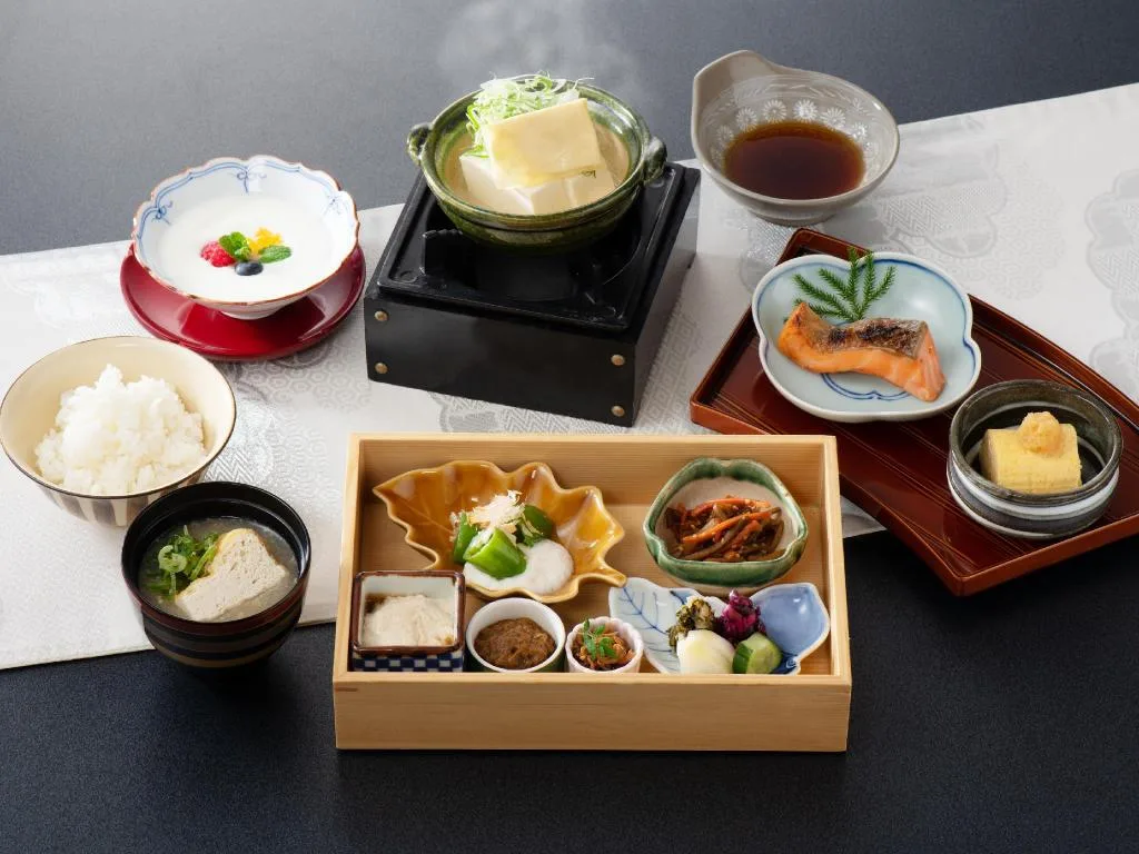 鳩屋瑞鳳閣公共設施（Hatoya Zuihokaku）