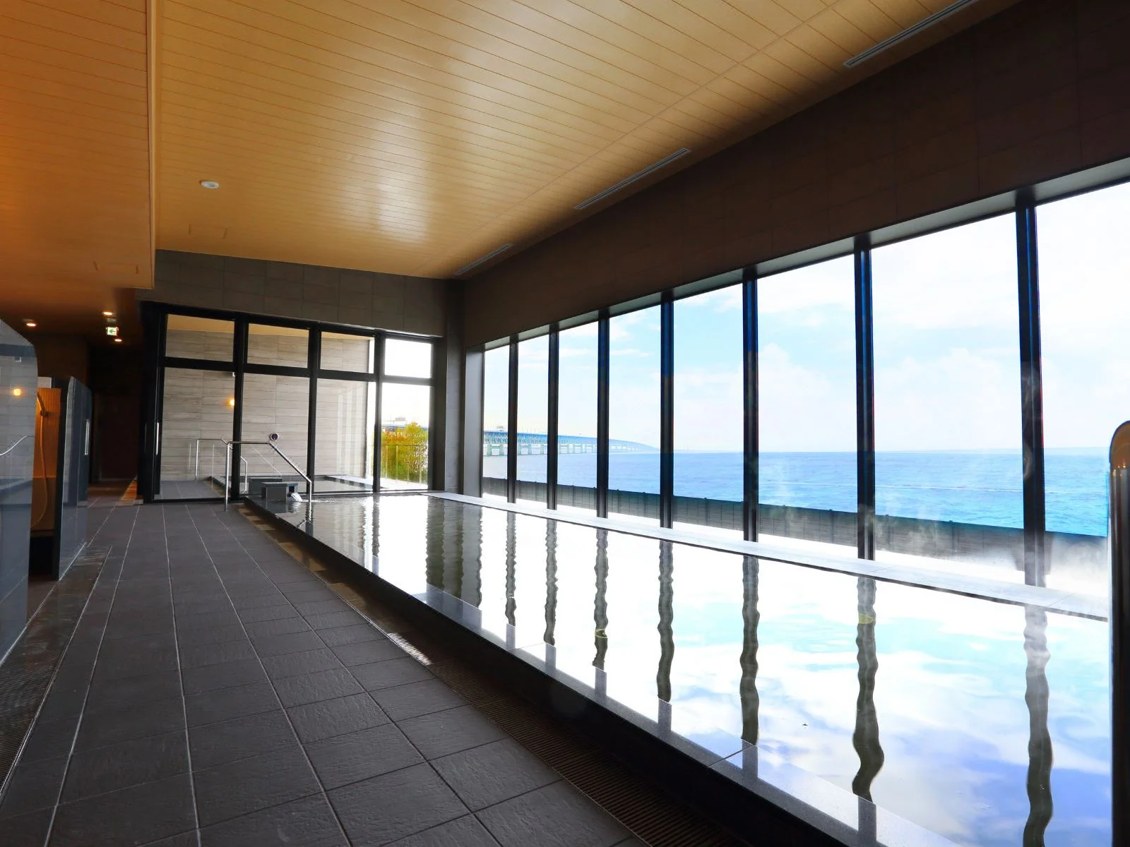 關西機場海茵娜酒店（Henn na Hotel Kansai Airport）酒店照片 1/5