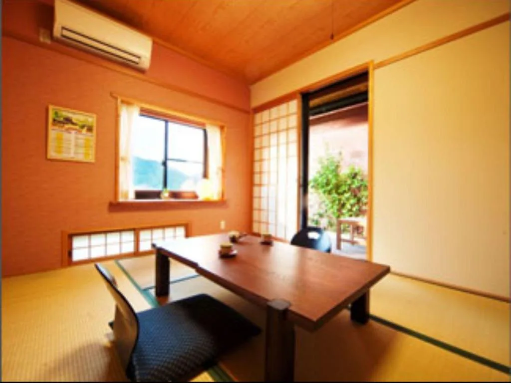 由布院 Poppo 庵溫泉浴池(Yufuin Onsen Poppo-an)