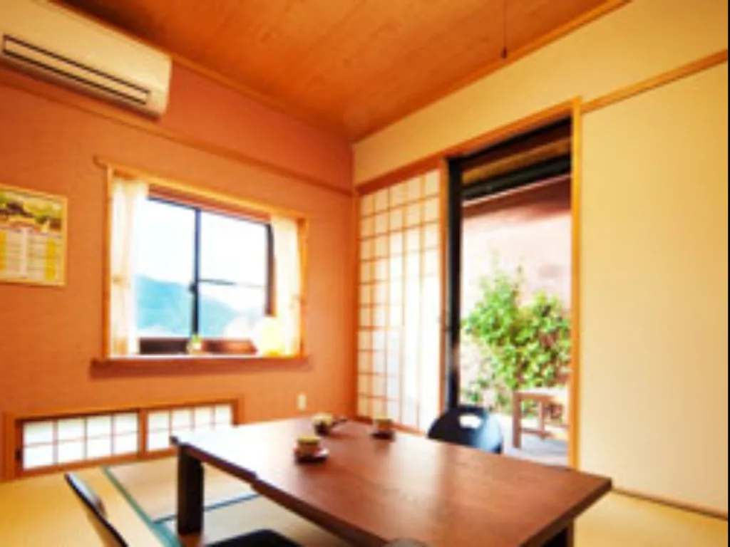 由布院 Poppo 庵溫泉浴池(Yufuin Onsen Poppo-an)