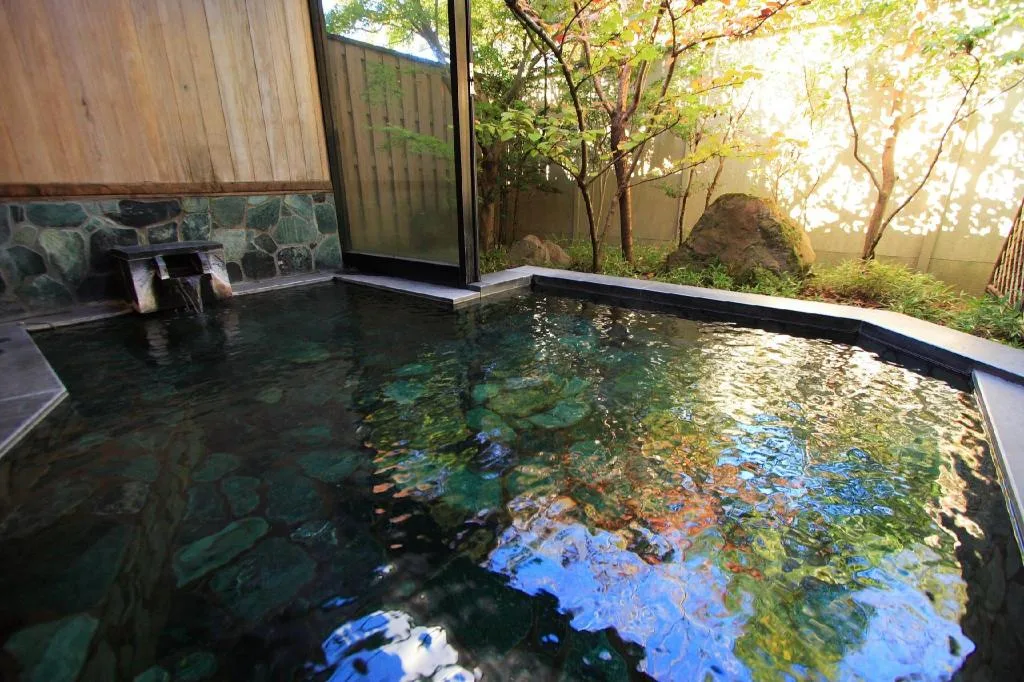 湯布院溫泉花之舞溫泉浴池（Yufuin Onsen Ryokan Hananomai）
