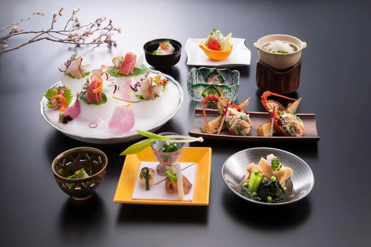 花筏用餐空間（Hanaikada）