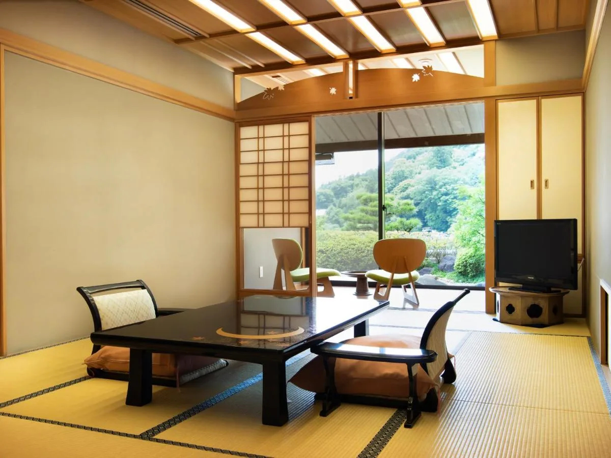 嵐月旅館用餐空間（Rangetsu）
