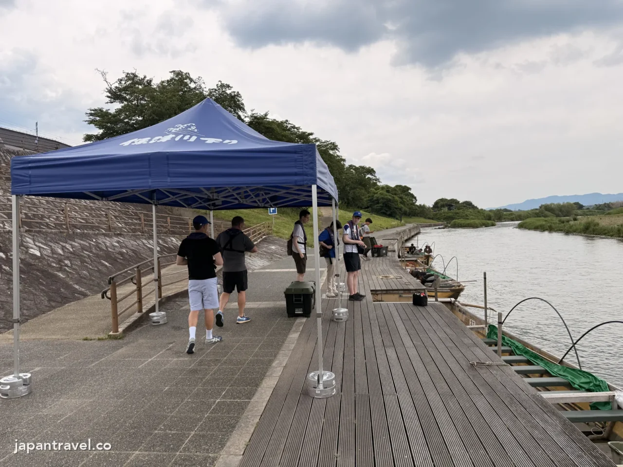 保津川遊船龜岡乘船處的河邊碼頭
